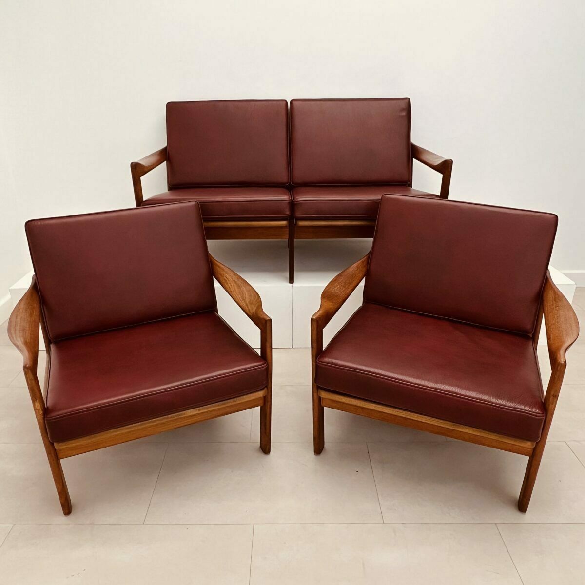 Danish Lounge Suite By Illum Wikkelsø