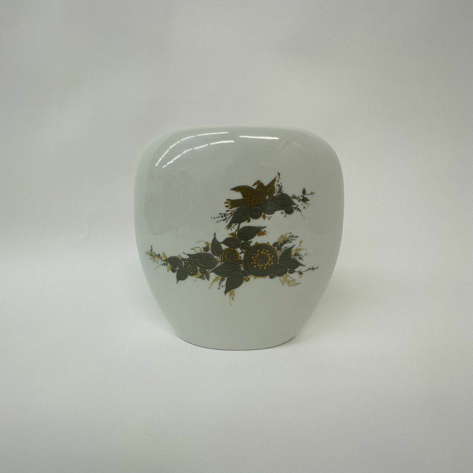 Mid Century Design Björn Wiinblad For Rosenthal Vase Sammuramat , 1970’s photo furniture
