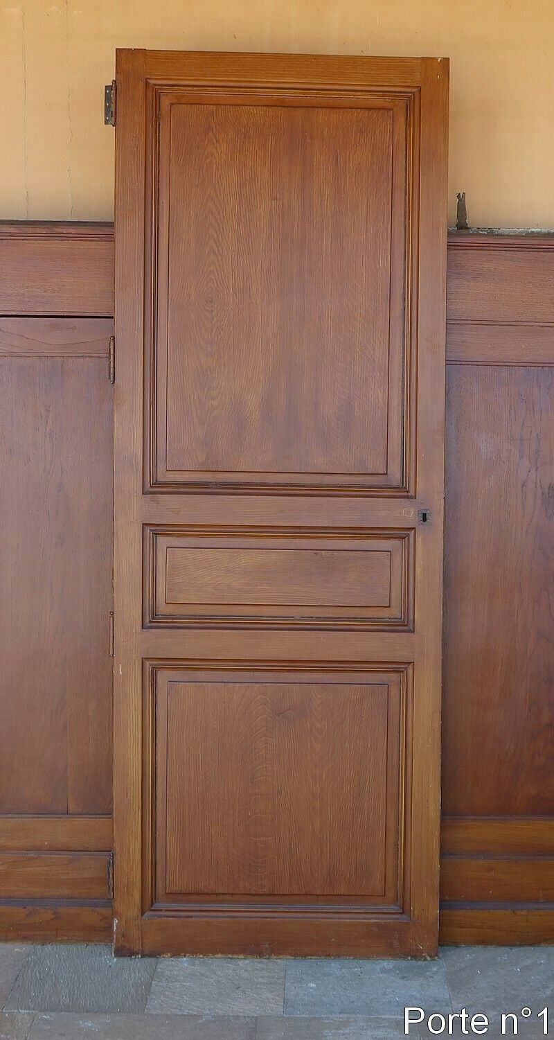 Pitchpin Property Gates – 1900 photo furniture