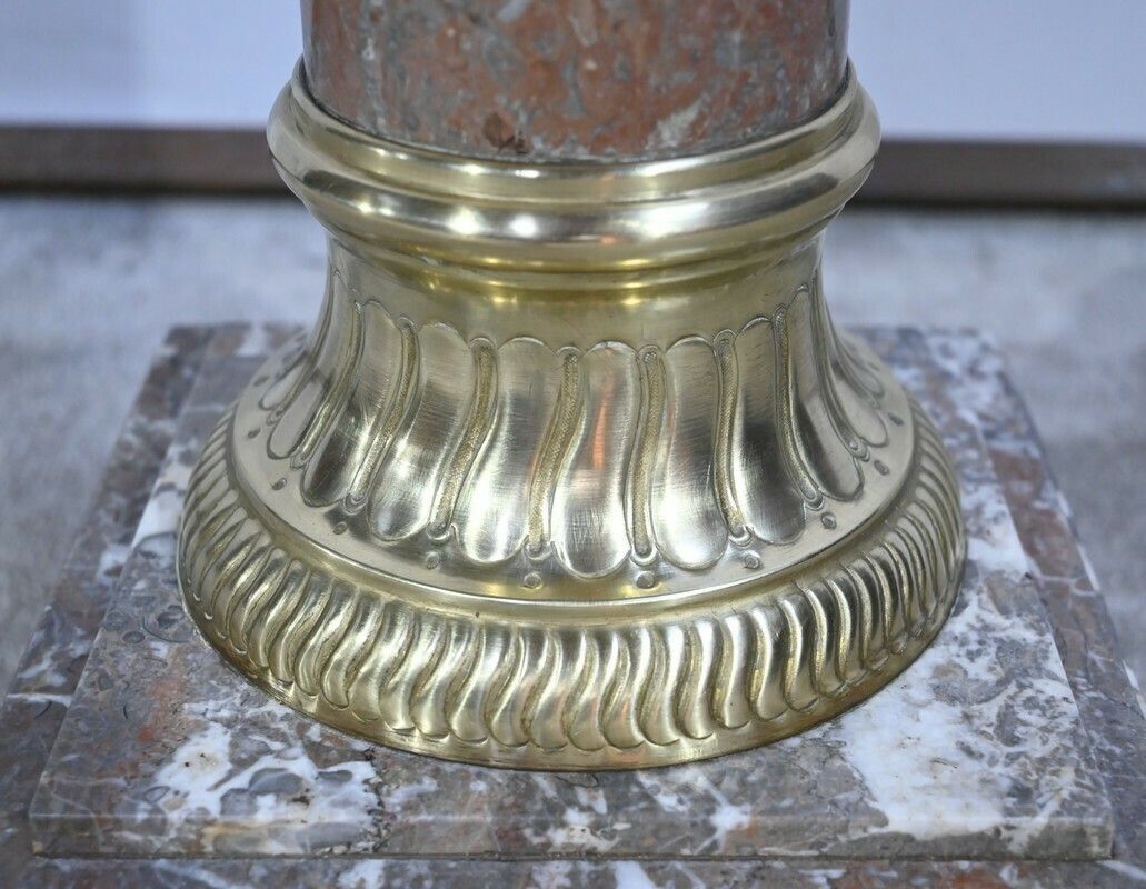 photo vinterior Marble Column With Swivel Top   Late 19th Century