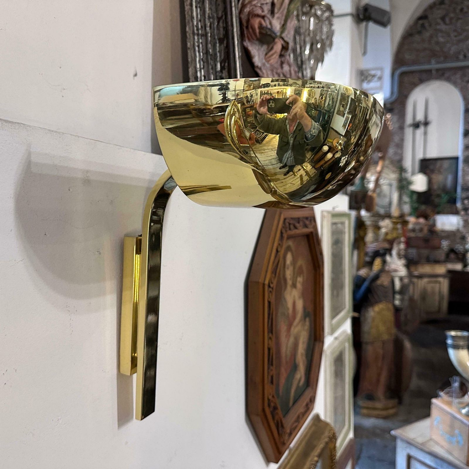 photo vinterior Two 1980s Elegant Mid Century Modern Brass Italian Wall Sconces By Lumi Milano