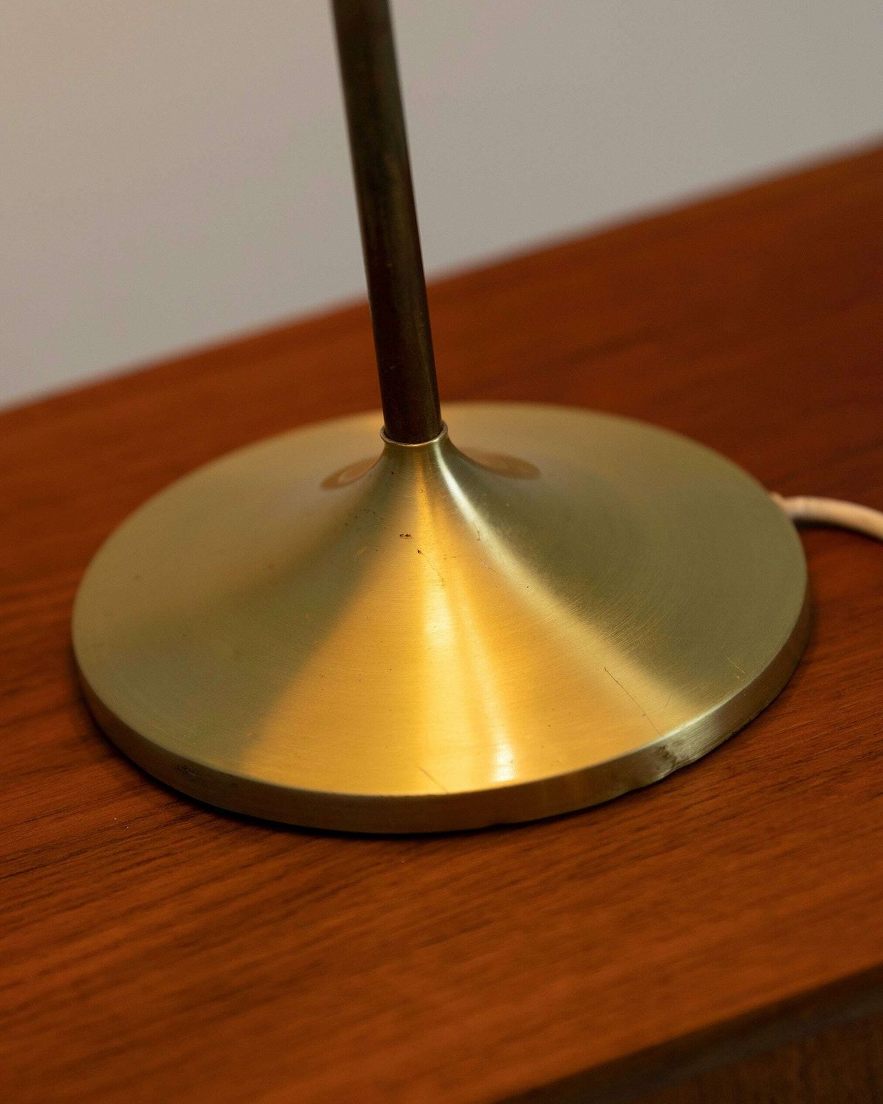 Rare Mid Century German Mushroom Brass & Plastic Table Lamp By Cosack Leuchten, Germany 1970s photo vinterior