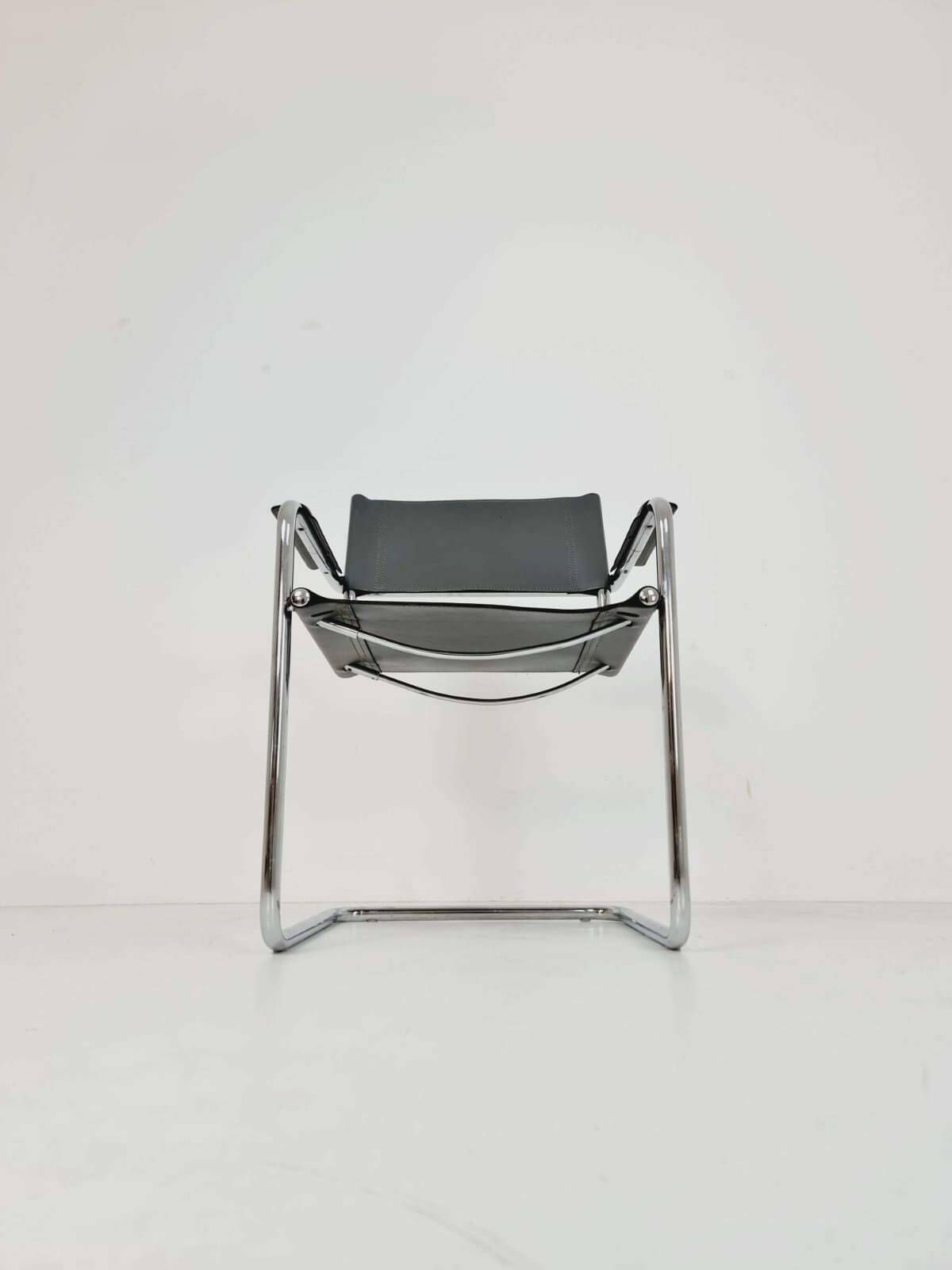1 Of 4 Original Model Mg5 Centro Studi Desk Grey Leather Chair By Mart Stam & Marcel Breuer For Matteo Grassi, 1970s photo Furniture