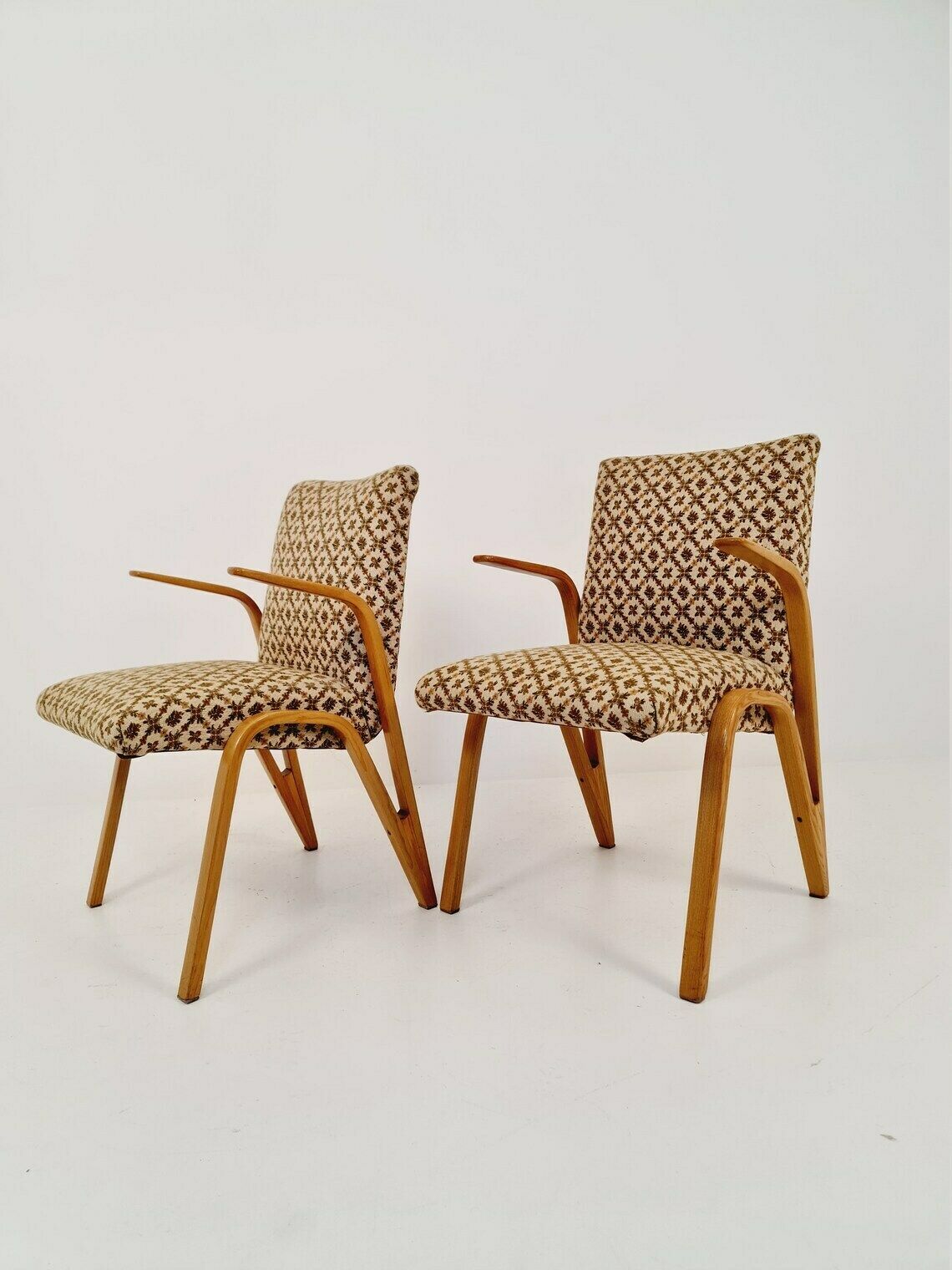 photo for sale Pair Of Konkav Armchairs By Paul Bode For Federholzgesellschaft From The 50s