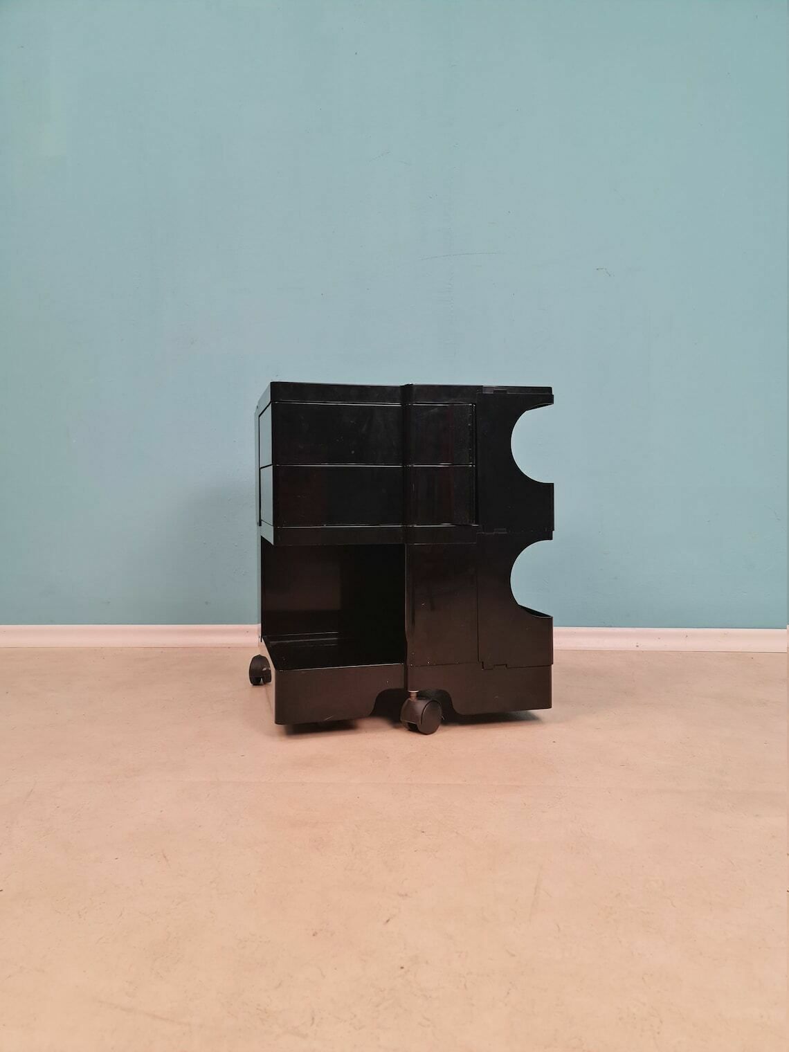 Boby' Trolley By Joe Colombo For Bieffeplast, Italy Space Age 1970s photo furniture