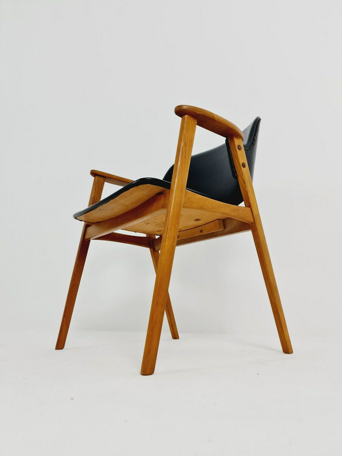 Mid Century Danish Teak And Leather Arm Chair By Erik Kirkegaard For Glostrup 1960s photo 485.0