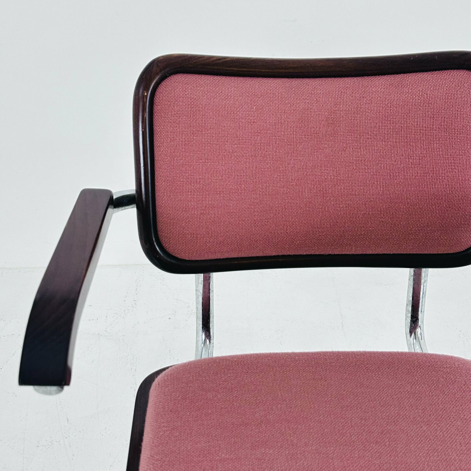 Marcel Breuer B32 Upholstered Cesca Armchair, Bauhaus Design By Bene photo buy
