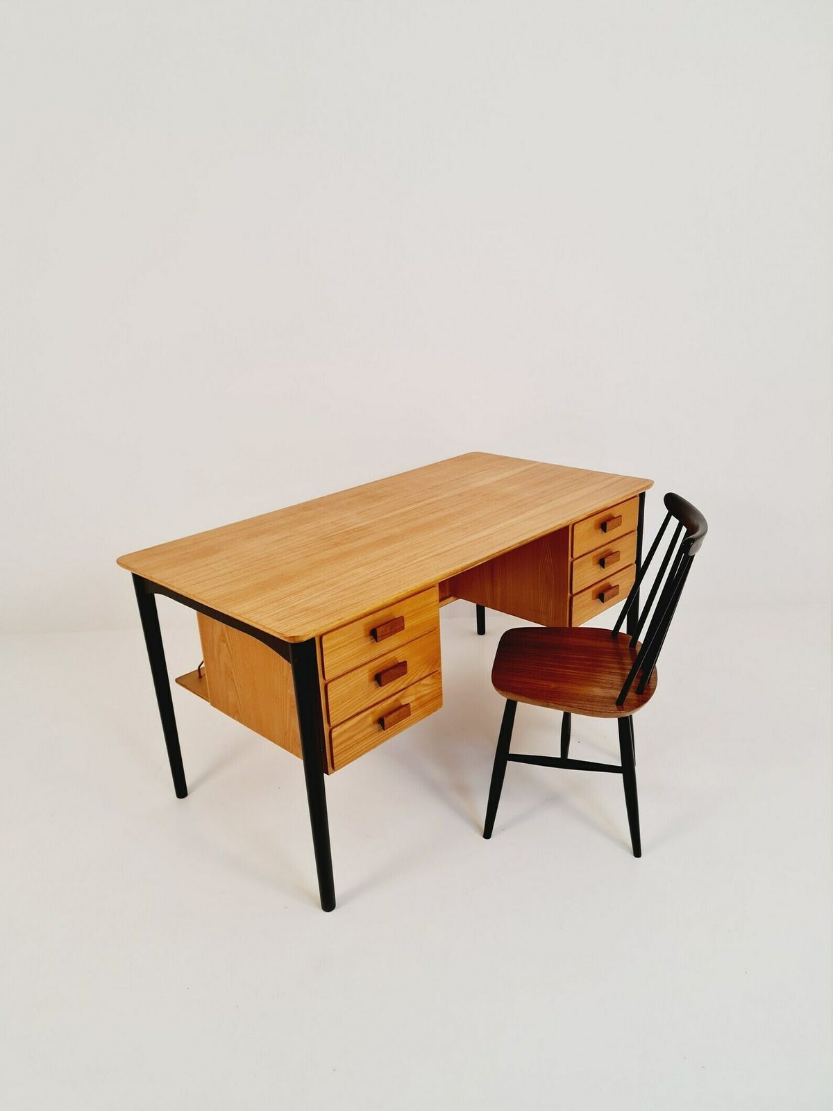 Mid Century Vintage Desk German Desk By Möbel Mann, 1950s