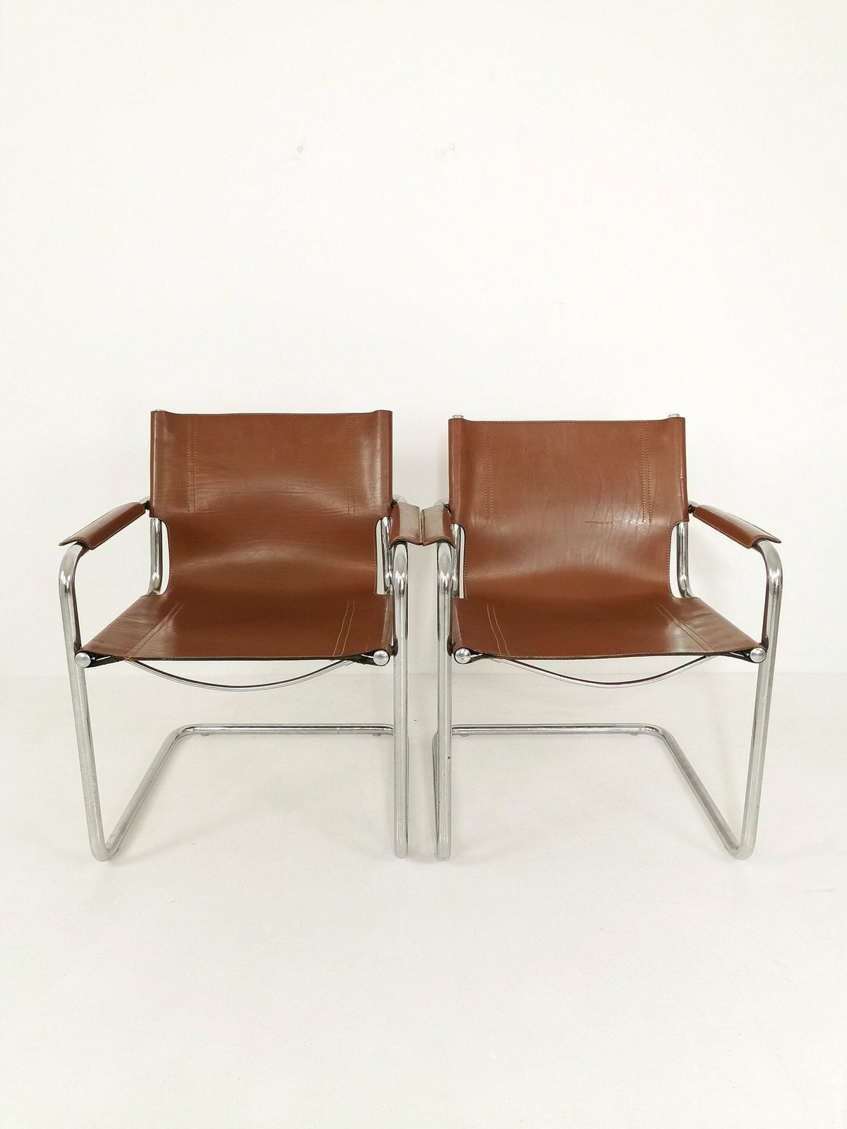 1 Of 2 Matteo Grassi Original Bauhaus Design Visitor Chair Tan Congac Leather 1970s photo for sale
