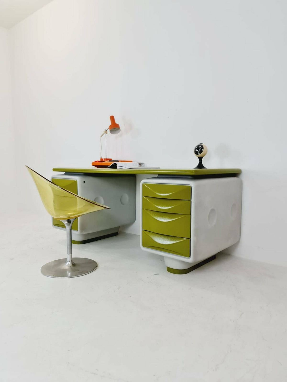 1 Of 1 Limited Edition Space Age Ernest Igl For Wilhelm Werndl Directors Igl Jet Writing Desk In Fiberglass, 1970s photo furniture