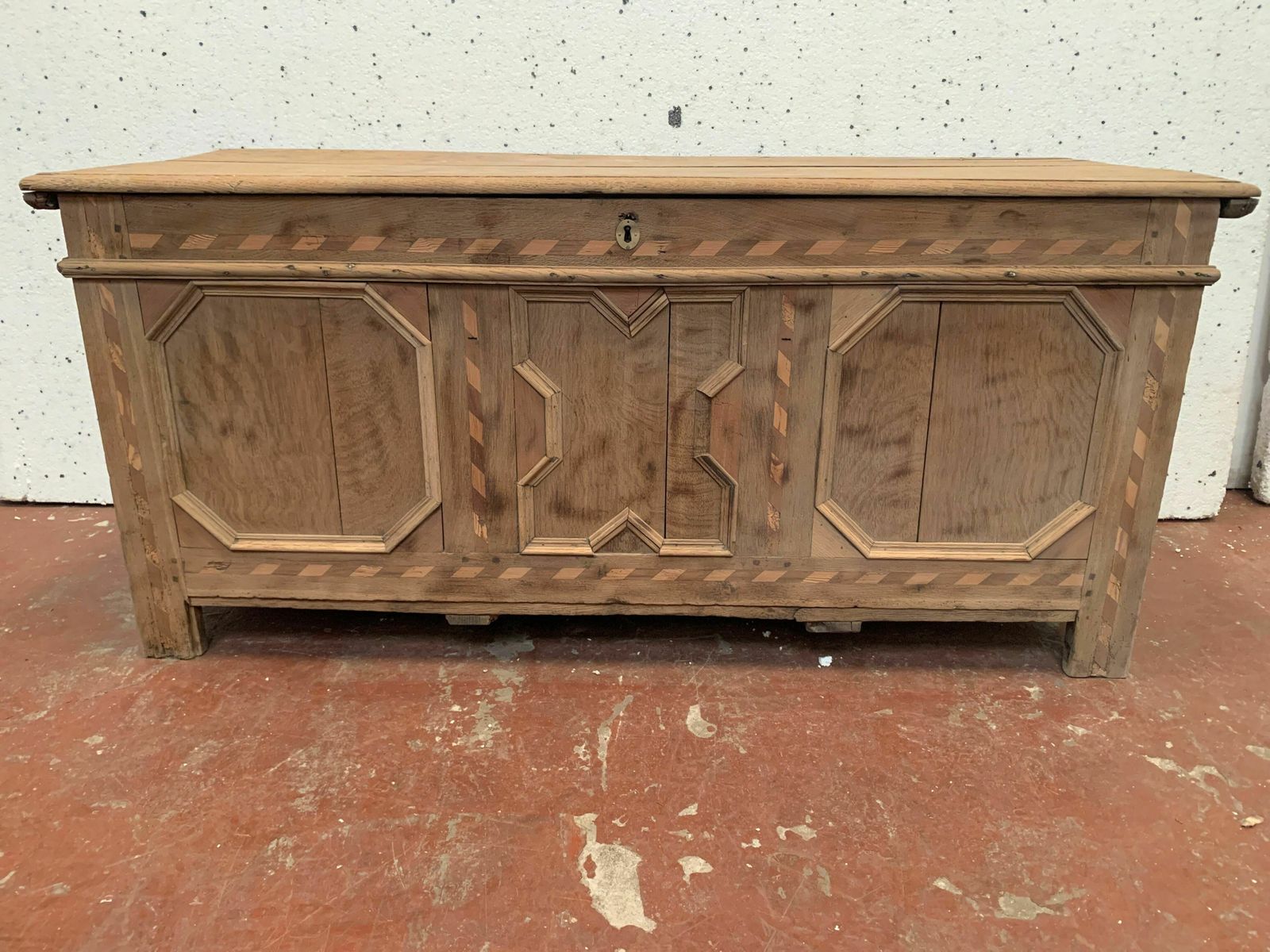 Chest In Oak And Marquetry Of Light Wood XVIII Century photo furniture