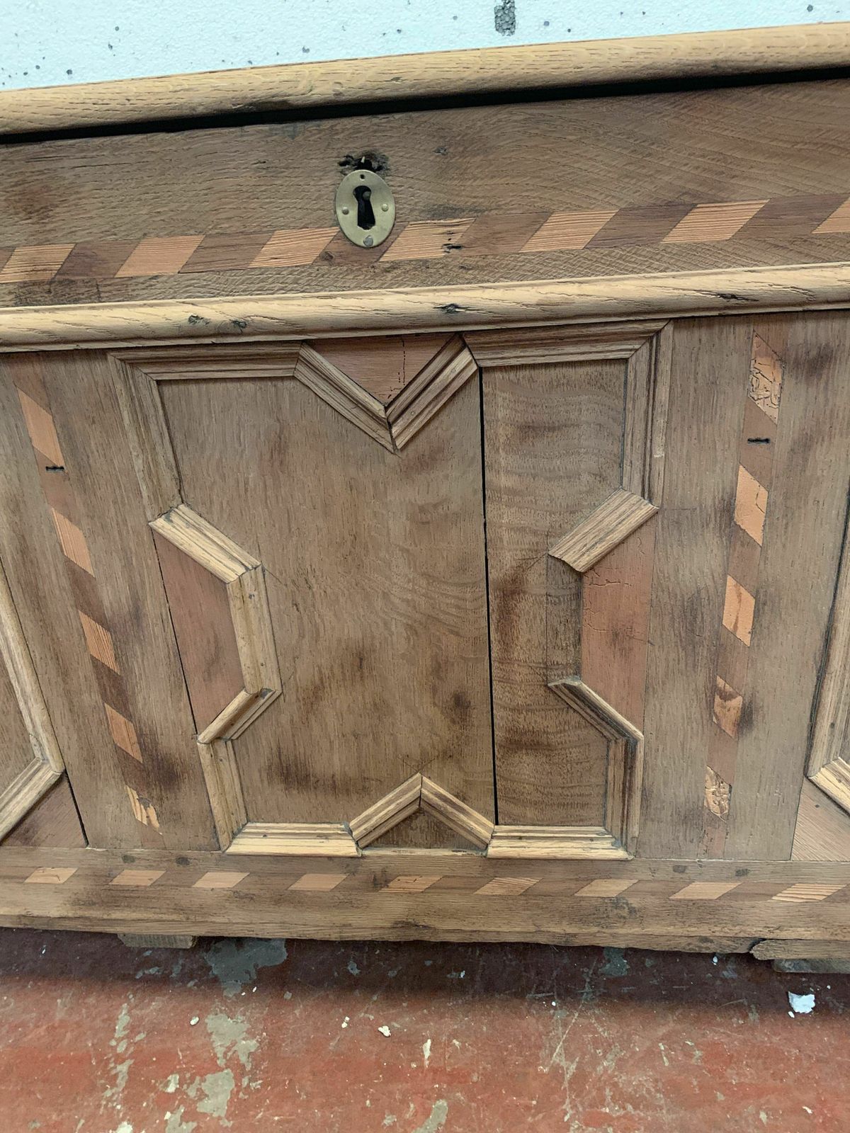 Chest In Oak And Marquetry Of Light Wood XVIII Century photo Furniture