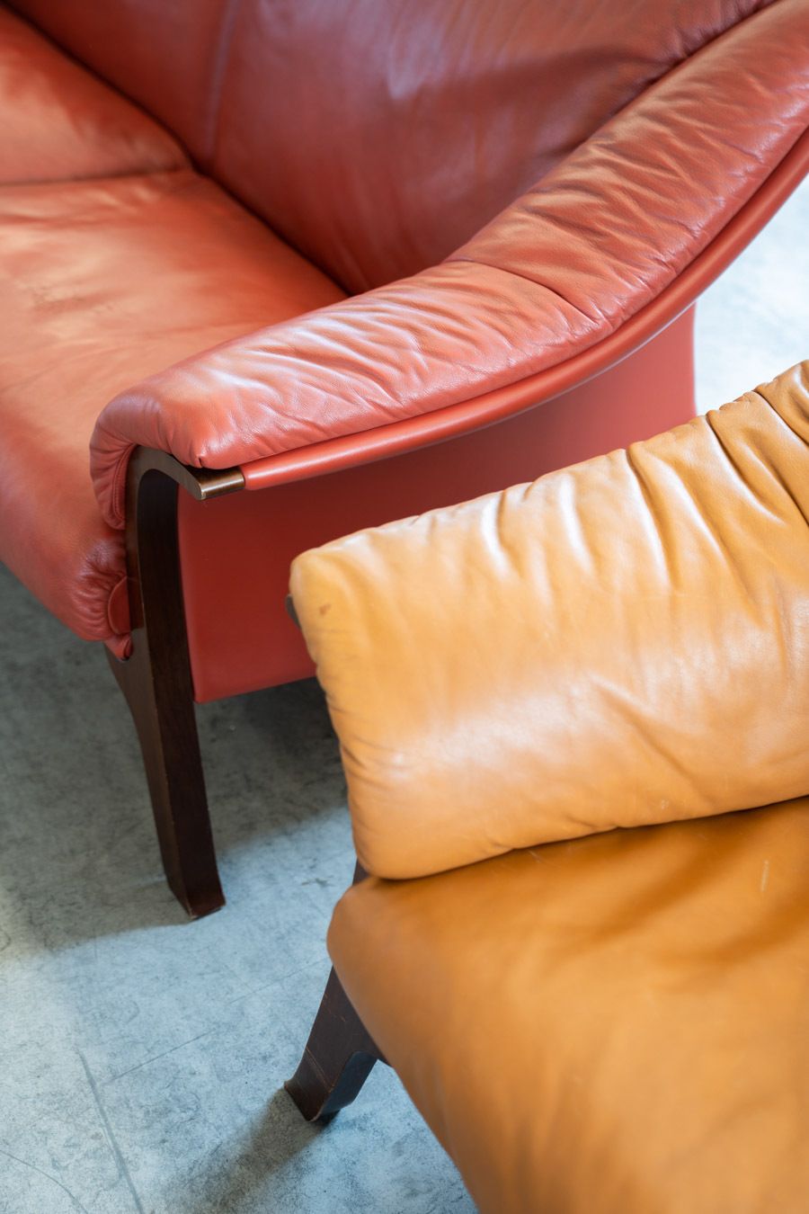 Frau Sofas In Cognac And Burgundy Leather, 1980s/90s, Set Of 2 photo vinterior