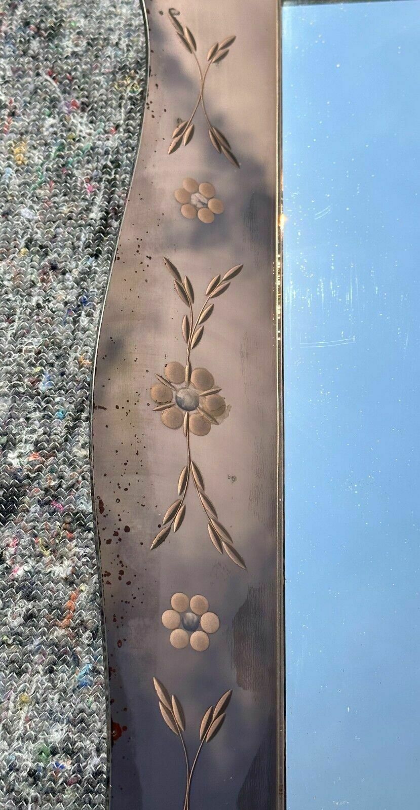 Lovely Antique 1930's Art Deco Rose Glass Bevelled Venetian Flower Petal Mirror photo vintage