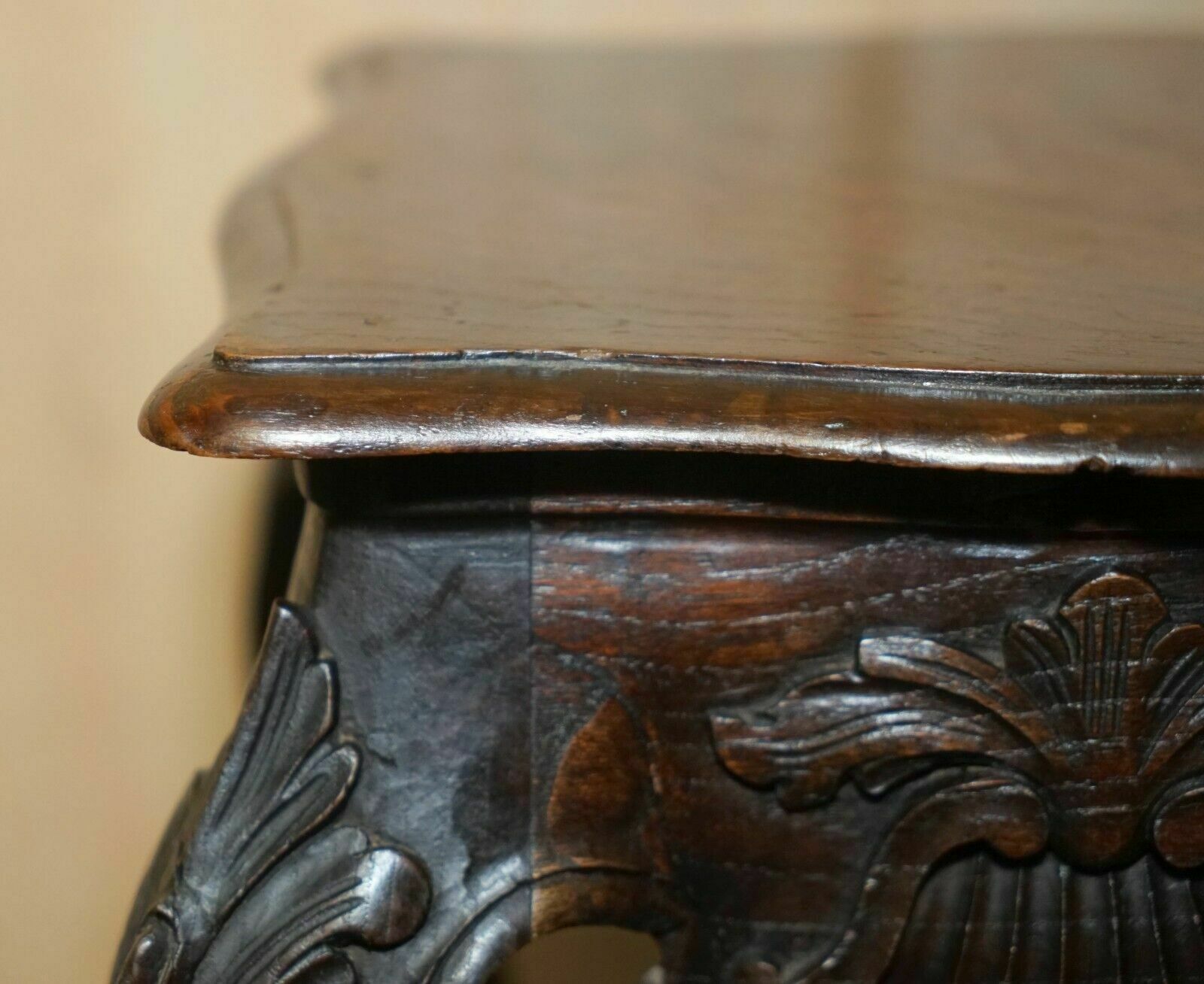 Lovely Pair Of Antique Circa 1900 Hand Carved Mahogany Claw & Ball Side Tables photo Furniture