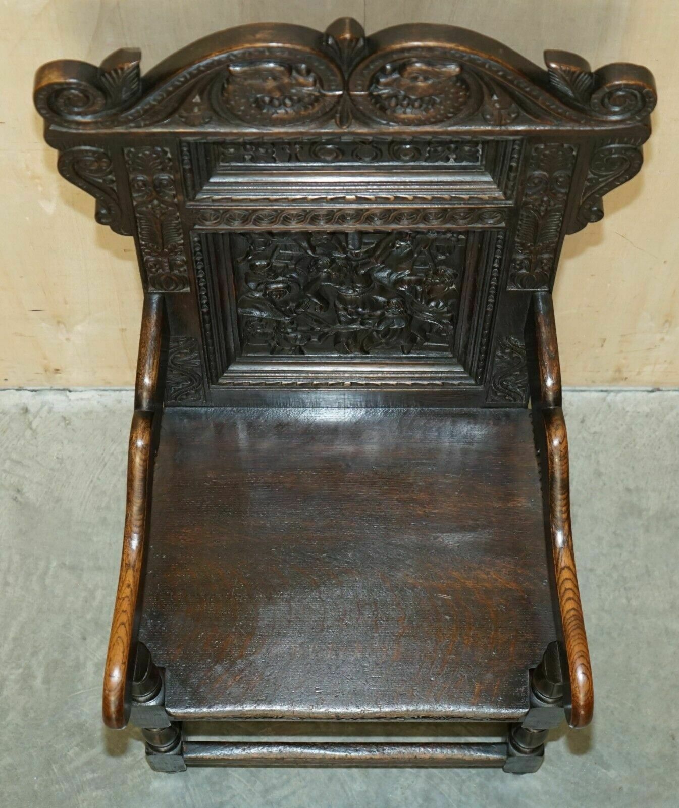 photo vintage Antique Exceptionally Rare 1686 Dated Wainscot Armchair Northern England Oak