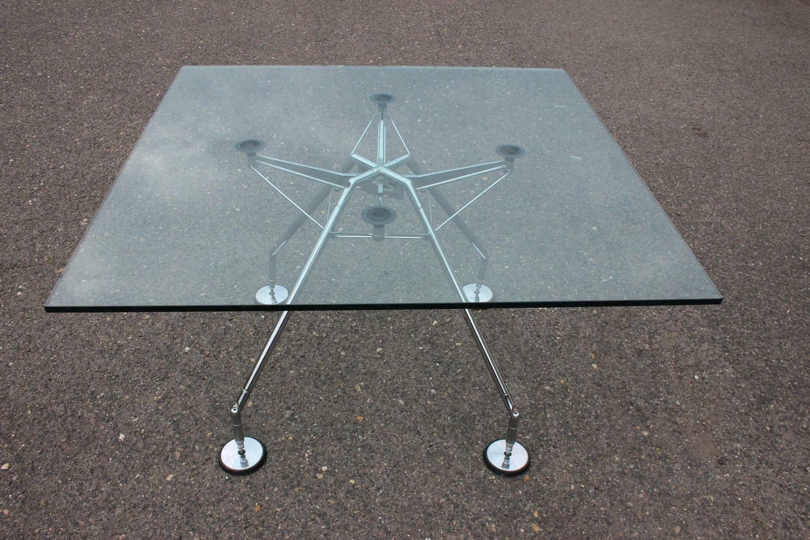 1970s Norman Foster Large Glass Table Model Nomos For Tecno, Italy photo vintage