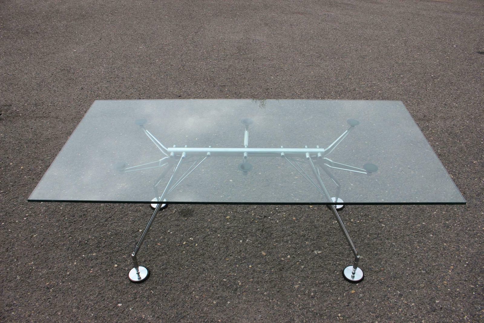 photo furniture 1970s Norman Foster Glass Table Model Nomos For Tecno, Italy