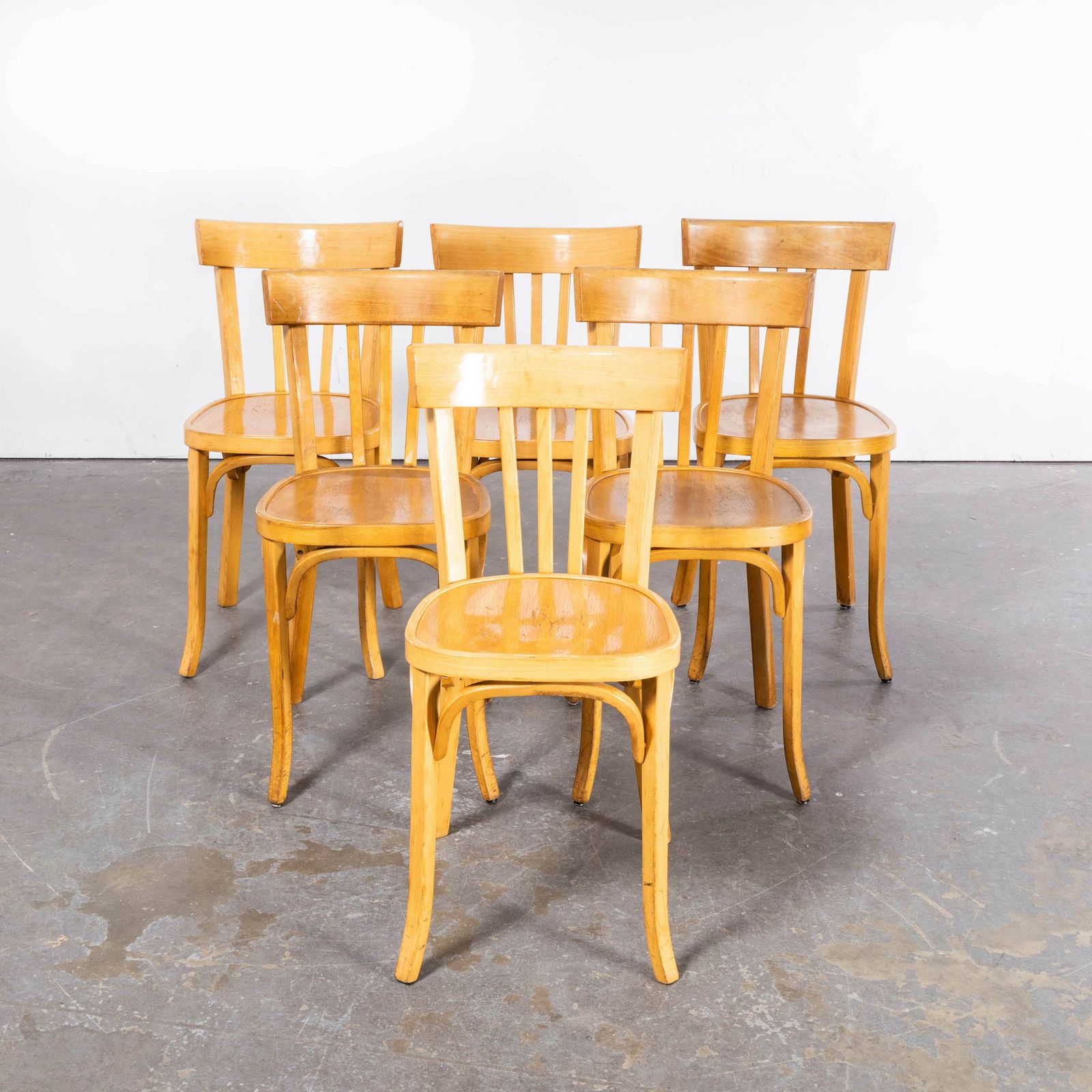 1950’s French Baumann Blonde Tri Back Bentwood Dining Chairs – Set Of Six photo vinterior