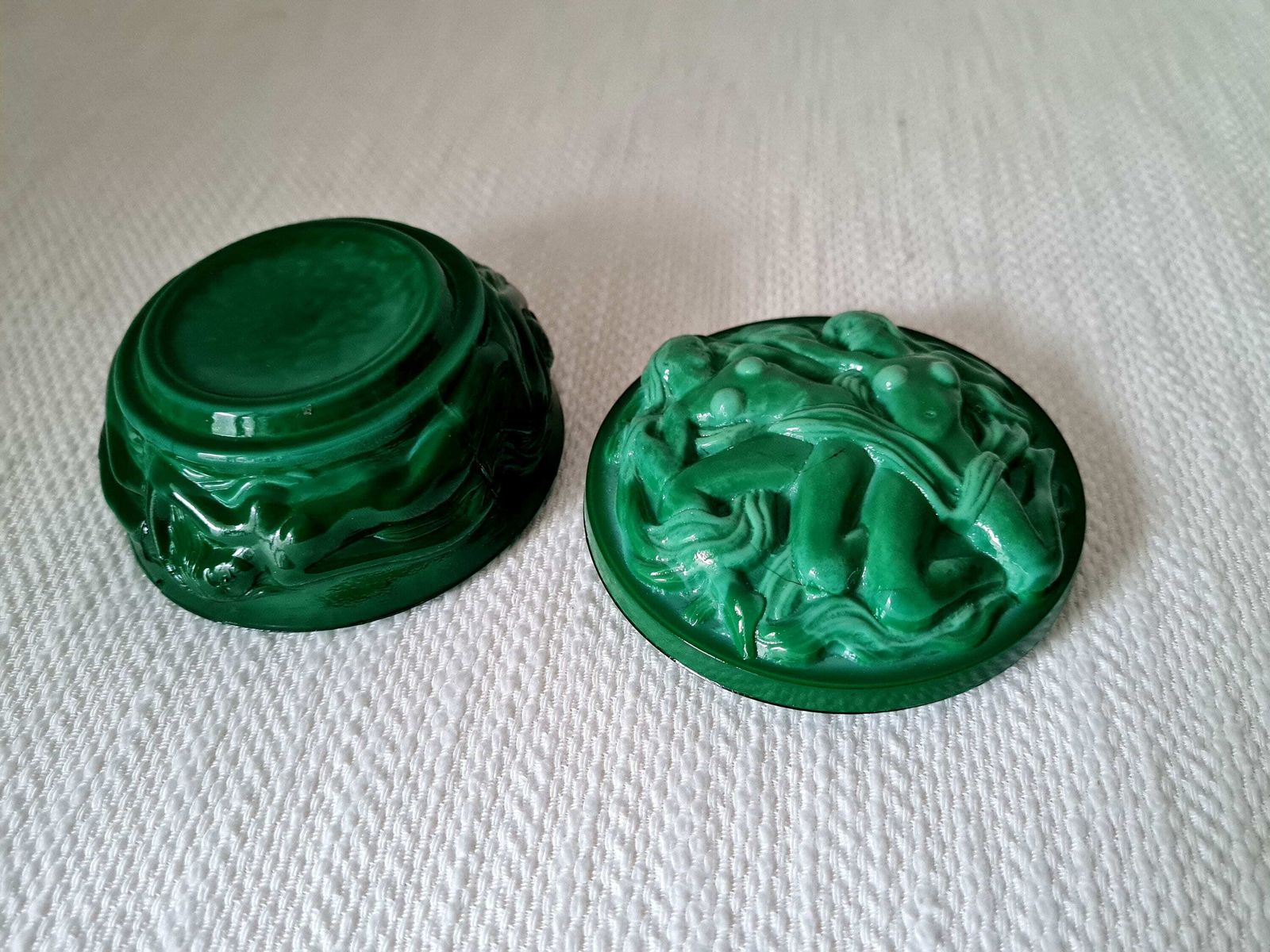 Art Deco Malachite Glas Sieradendoos Poederdoos Schlevogt Ingrid Design Tsjechisch Boheems Glas photo furniture