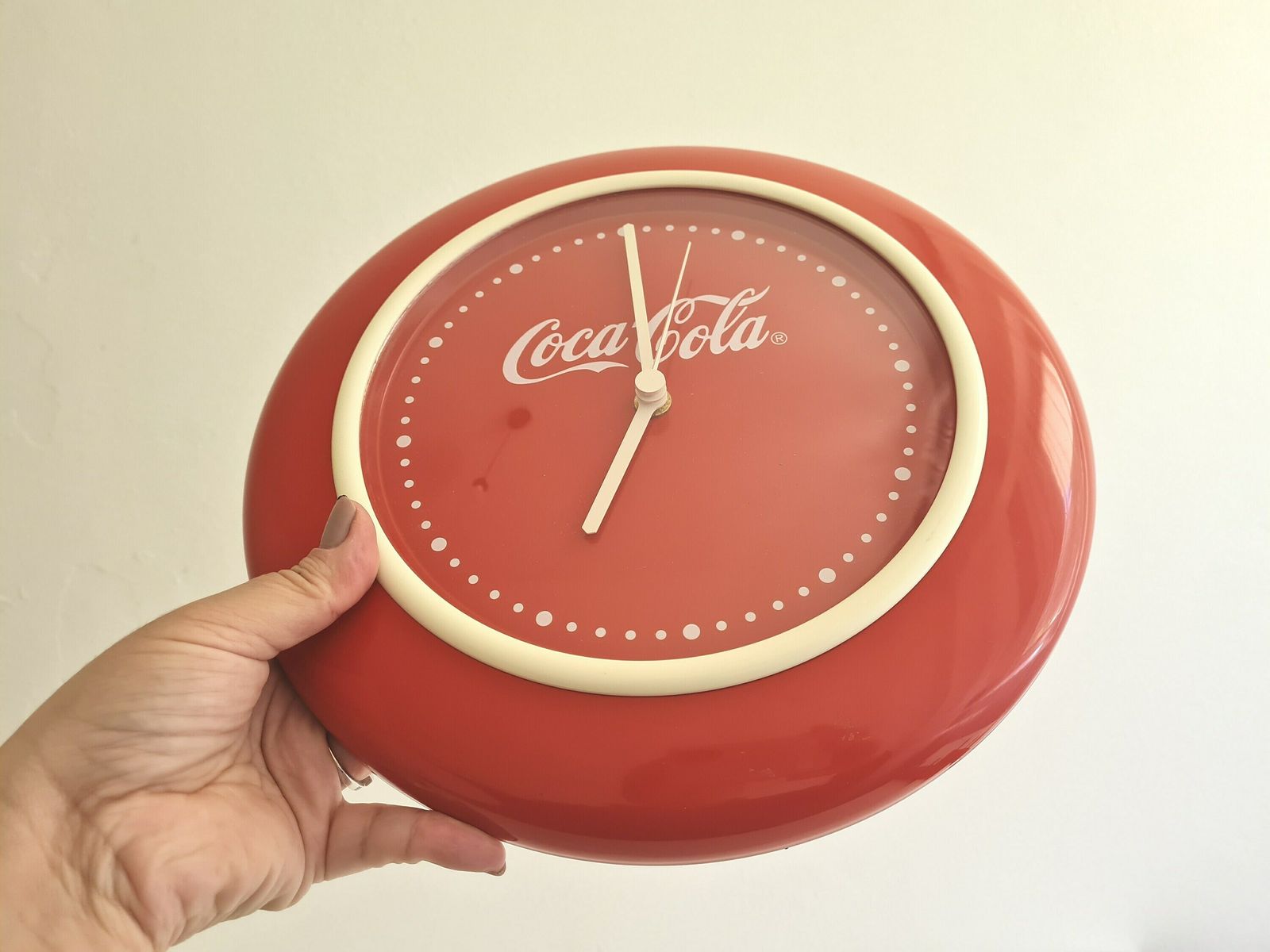 Vintage Pop Art Coca Cola Metal Wall Clock photo vinterior