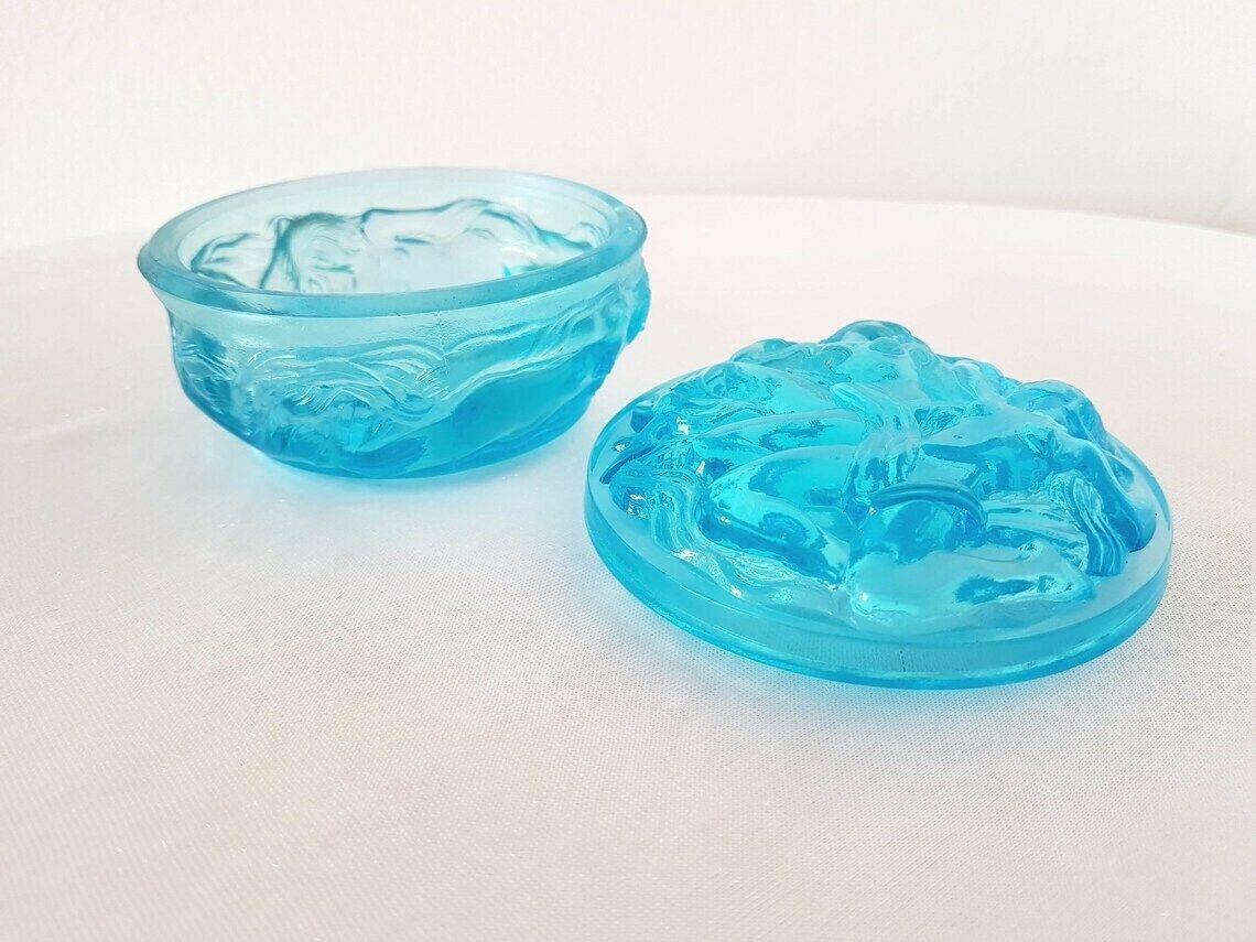 Art Deco Sieradendoos / Poederdoos Van Aquablauw Glas – Schlevogt Ingrid Design, Tsjechisch Boheems Glas photo vinterior