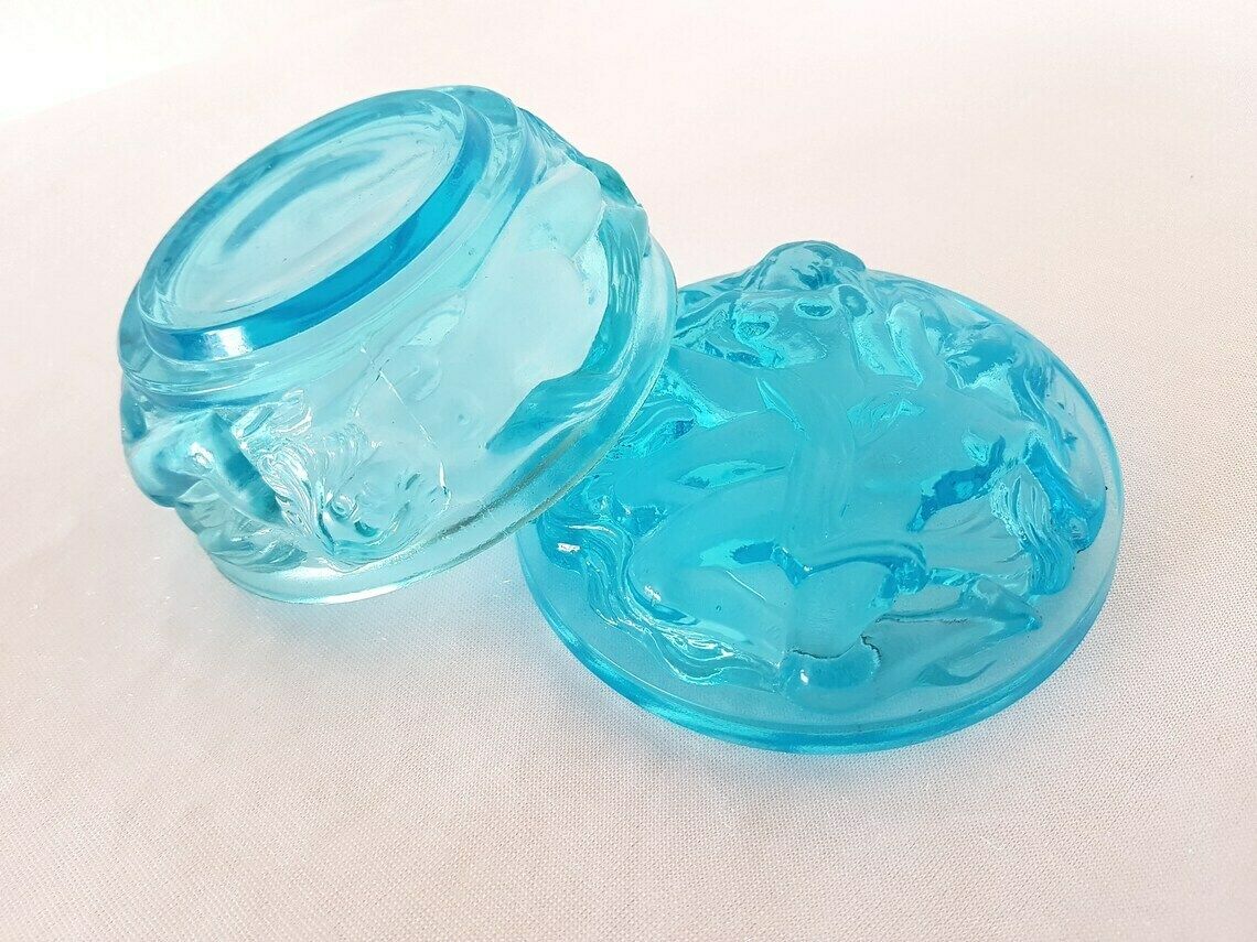 Art Deco Sieradendoos / Poederdoos Van Aquablauw Glas – Schlevogt Ingrid Design, Tsjechisch Boheems Glas photo buy