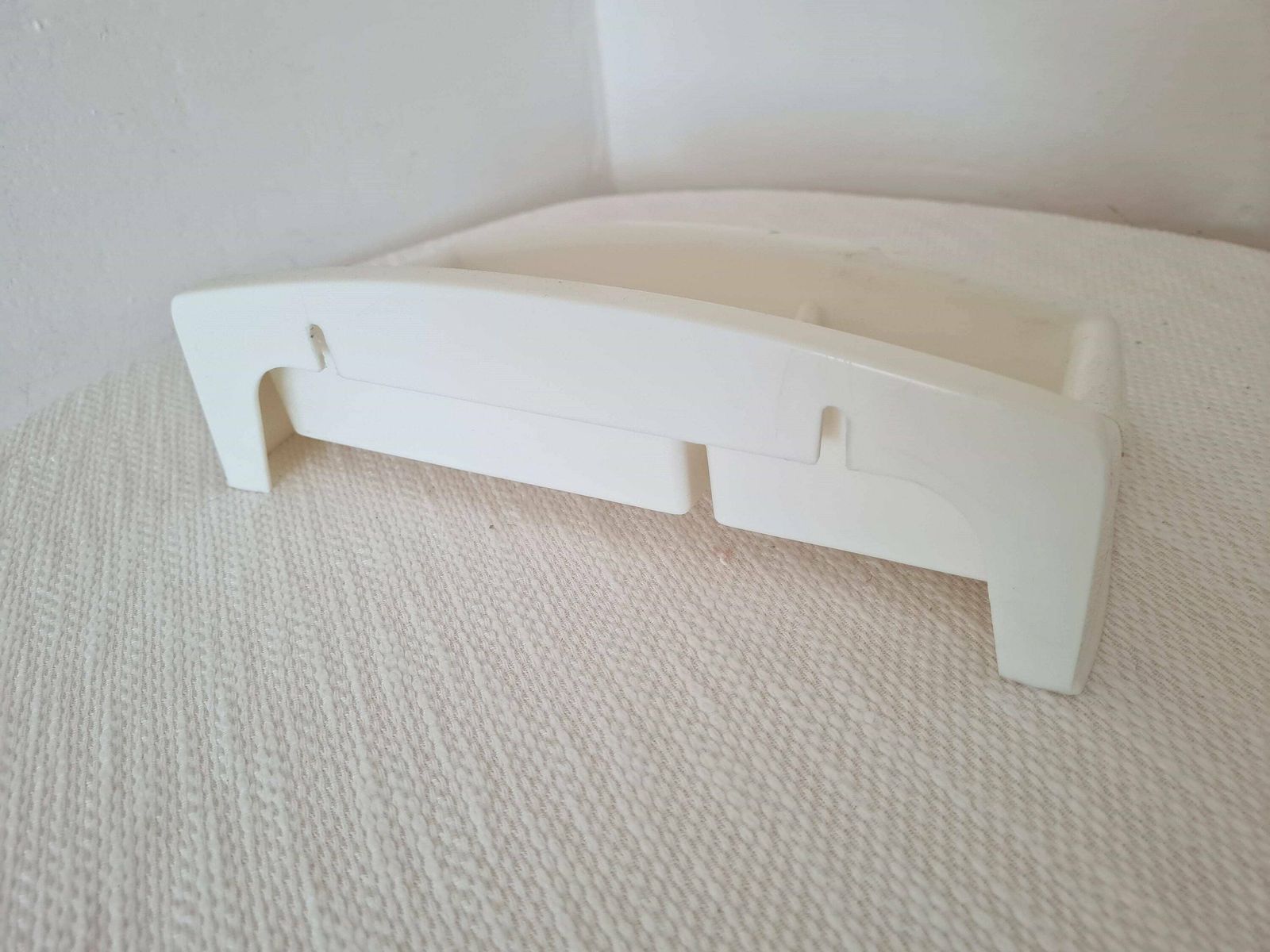 One Of The Retro Plastic Bathroom Accessories Syla France 2 photo vinterior