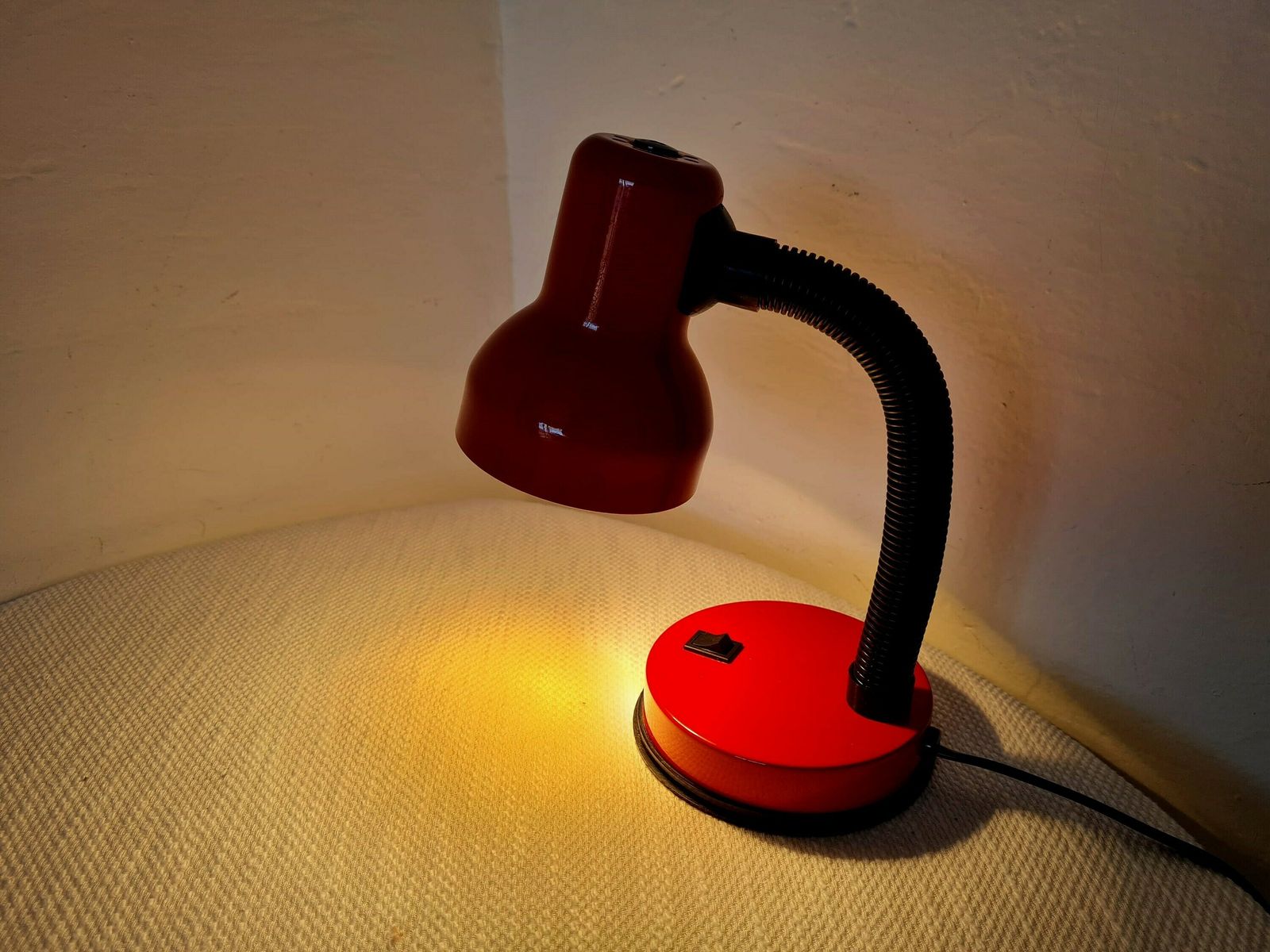 Vintage Memphis Milano Style Pair Red Metal Table Lamps 1990s photo buy