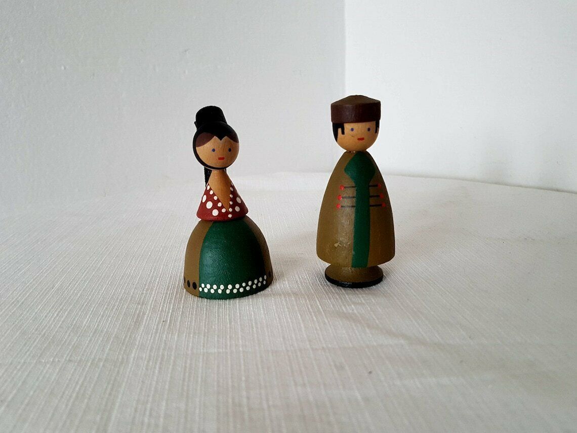 photo furniture Vintage German Wooden Pair Figures Handmade Design