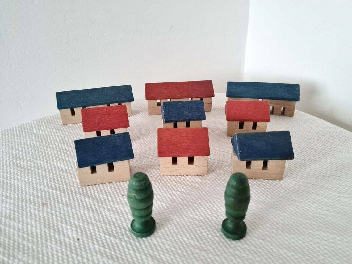 Vintage Houten Erzgebirge Putz Set Van 20 Handgeschilderde Stuks photo for sale