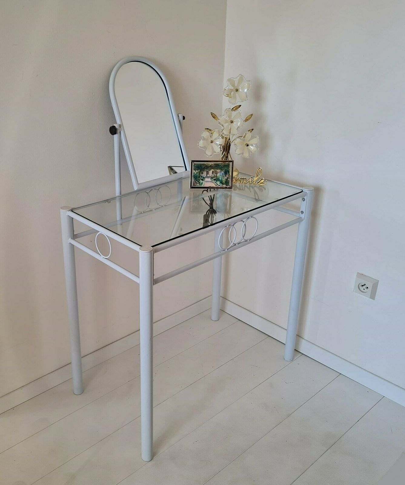 photo furniture Mid-Century Design tafellampenpaar – nachtkastlampen, jaren 1980