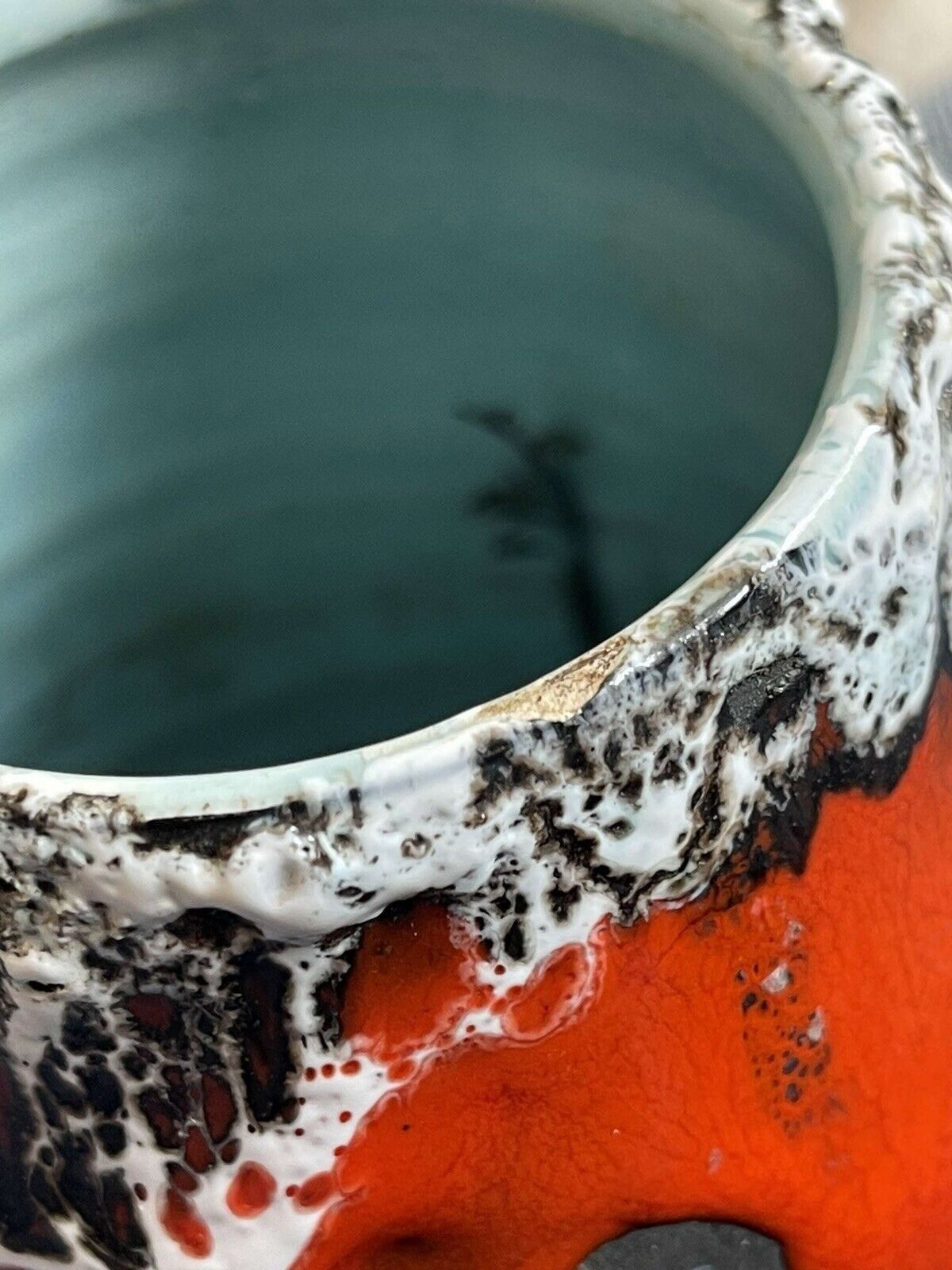 1950’s Ceramic Fiorini Pugi Vase Sea Foam Glaze. photo vintage
