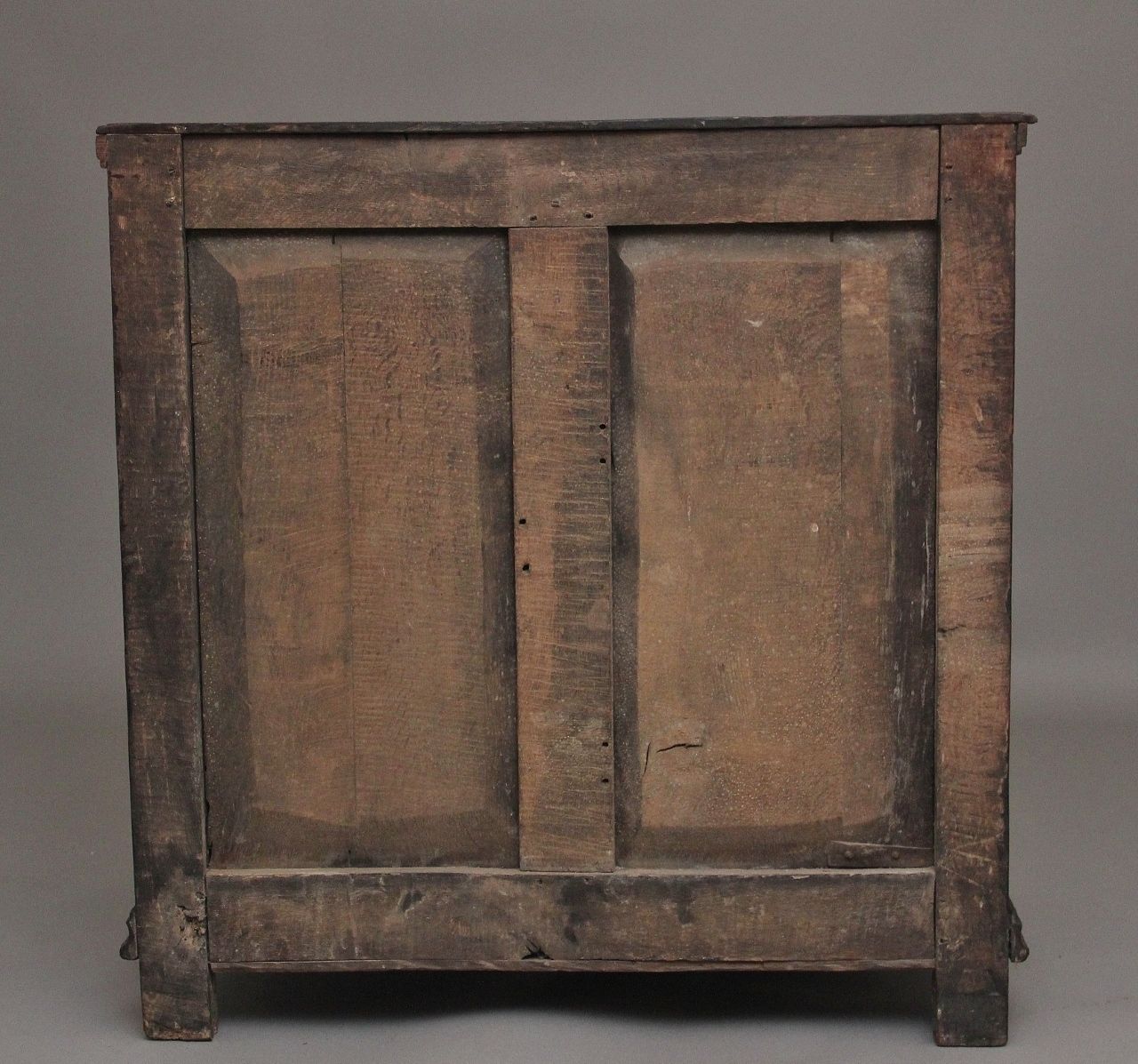 Early 18th Century Oak Moulded Front Chest Of Drawers From The Stuart Period photo buy