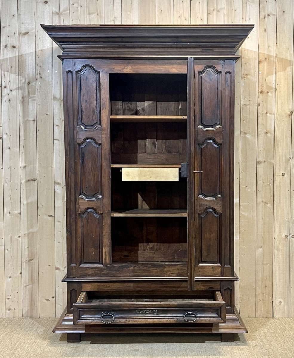 18th Bordelaise Bonnetiere In Walnut And Cherry Wood photo furniture
