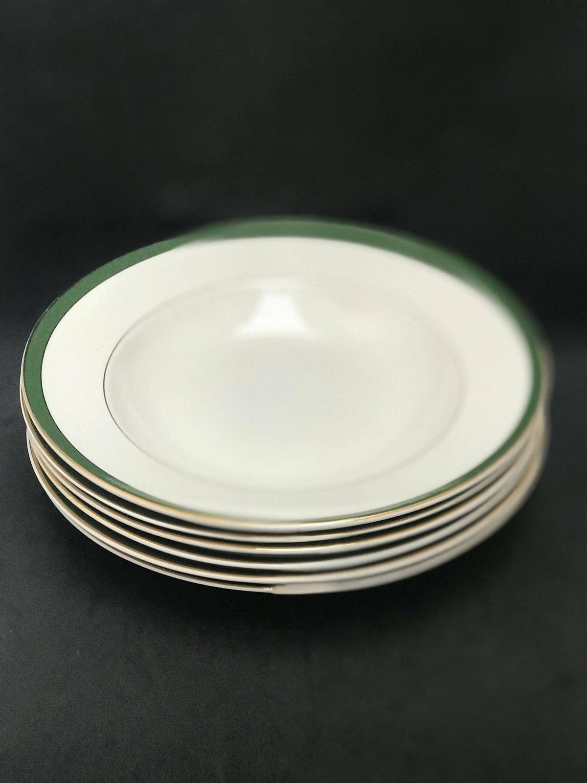 Antiek Set Van 6 Soepborden Van Villeroy And Boch Mettlach, Groene Rand Met Goud, 19e Eeuw, Grote Borden 25,1 Cm Diameter, Duits Porselein photo furniture