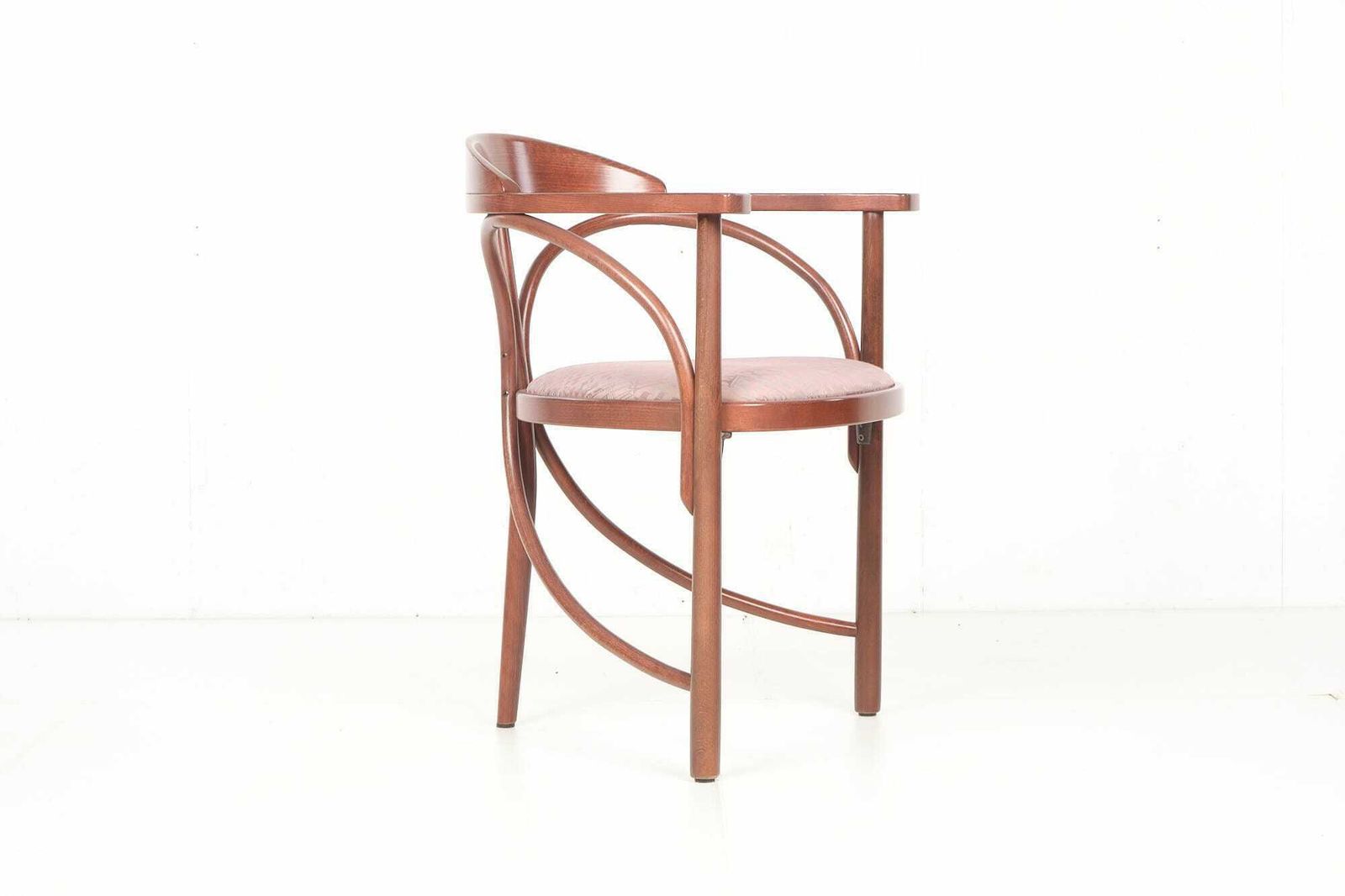 Coffee House Chair, Thonet, Three Legged, Bentwood, Beech, Vintage. photo furniture