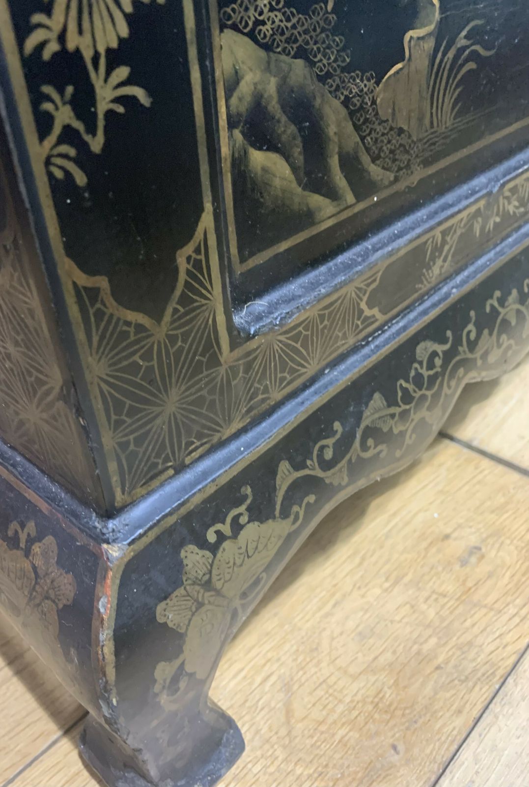 Oriental Laquered Centre Chest With X4 Drawers C1900 photo 863.0