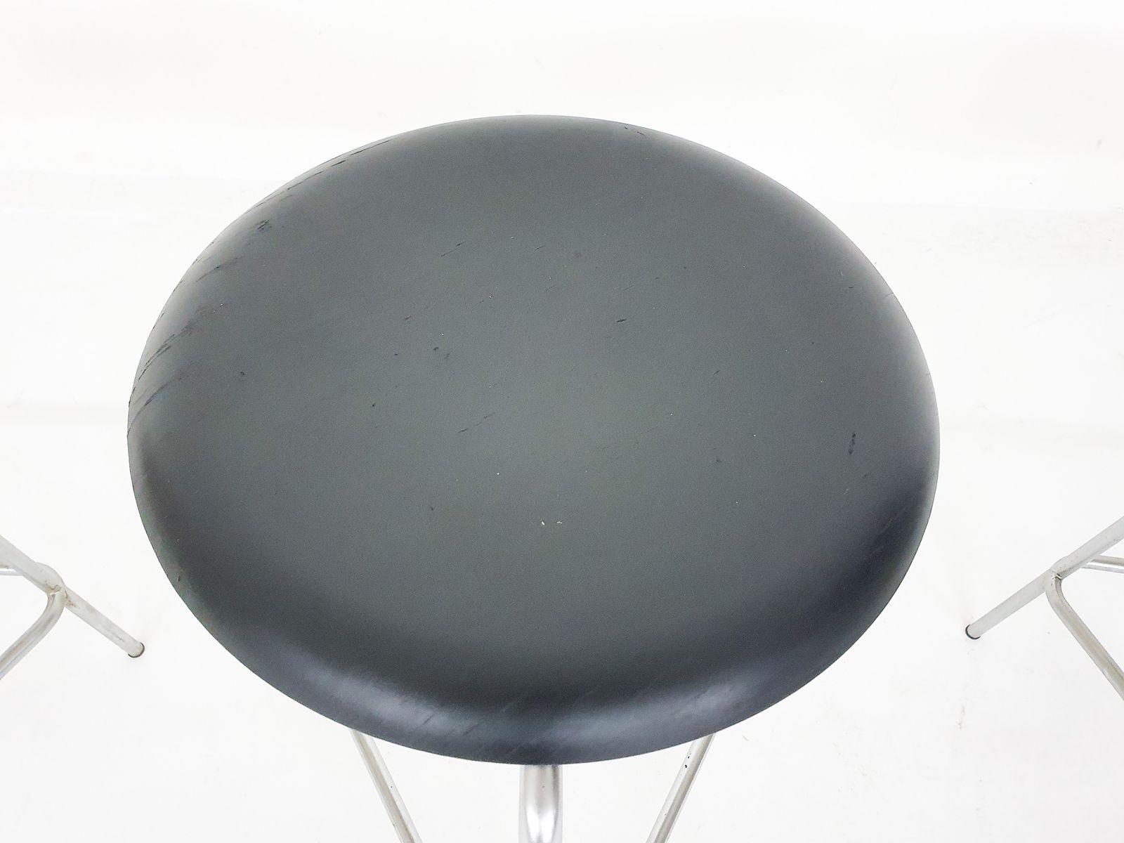 photo furniture Arne Jacobsen Voor Fritz Hansen "M3170" Krukken, Denemarken, 1967