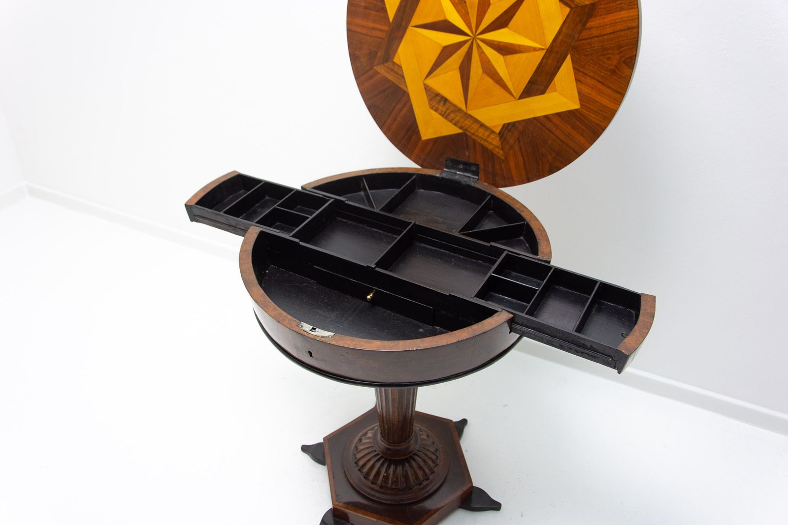 photo vintage Completely Restored Neo Baroque Card Table, Late 19th Century, Austria Hungary