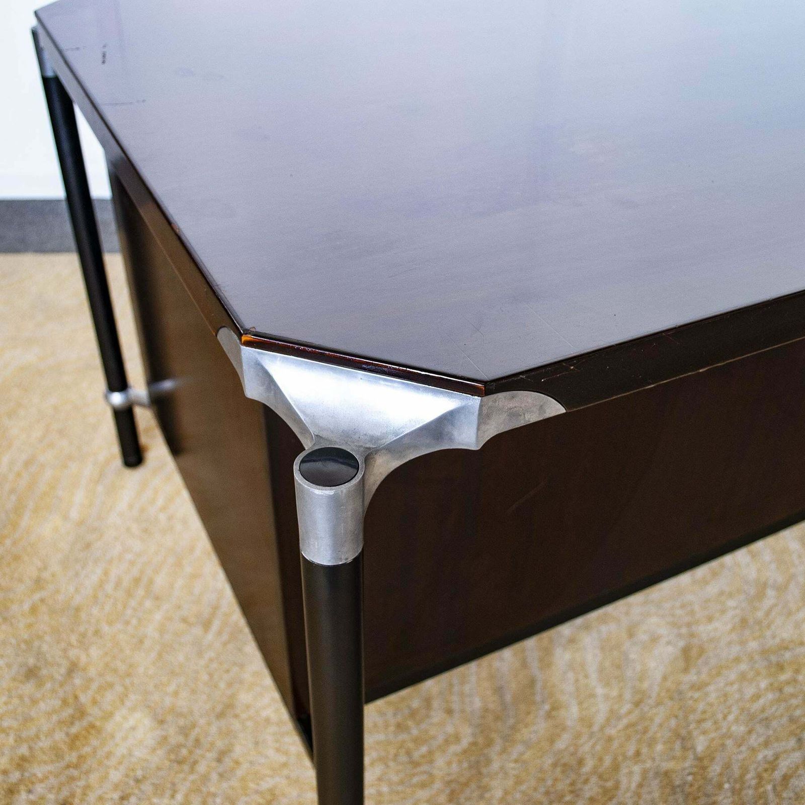 photo furniture Ico Parisi Desk For Mim Rome From 60's