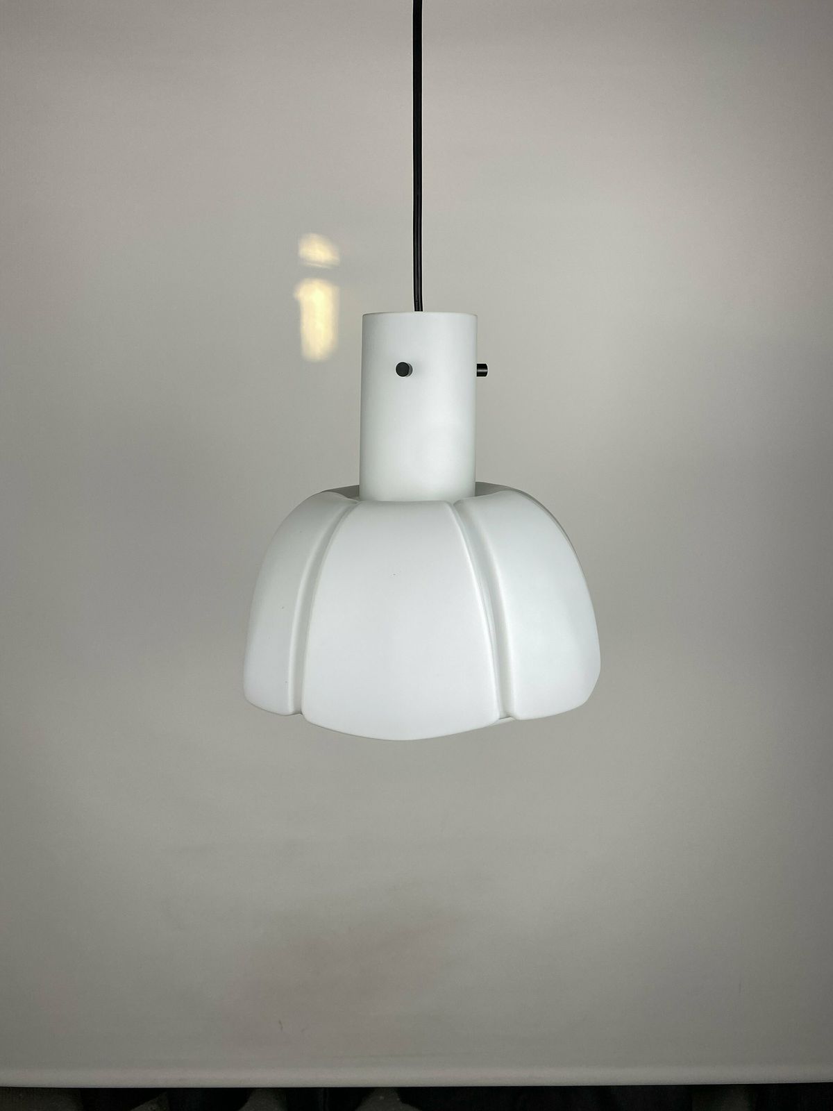 White Flower Shaped Opaline Glass Pendant Light By Glashütte Limburg Medium photo vintage