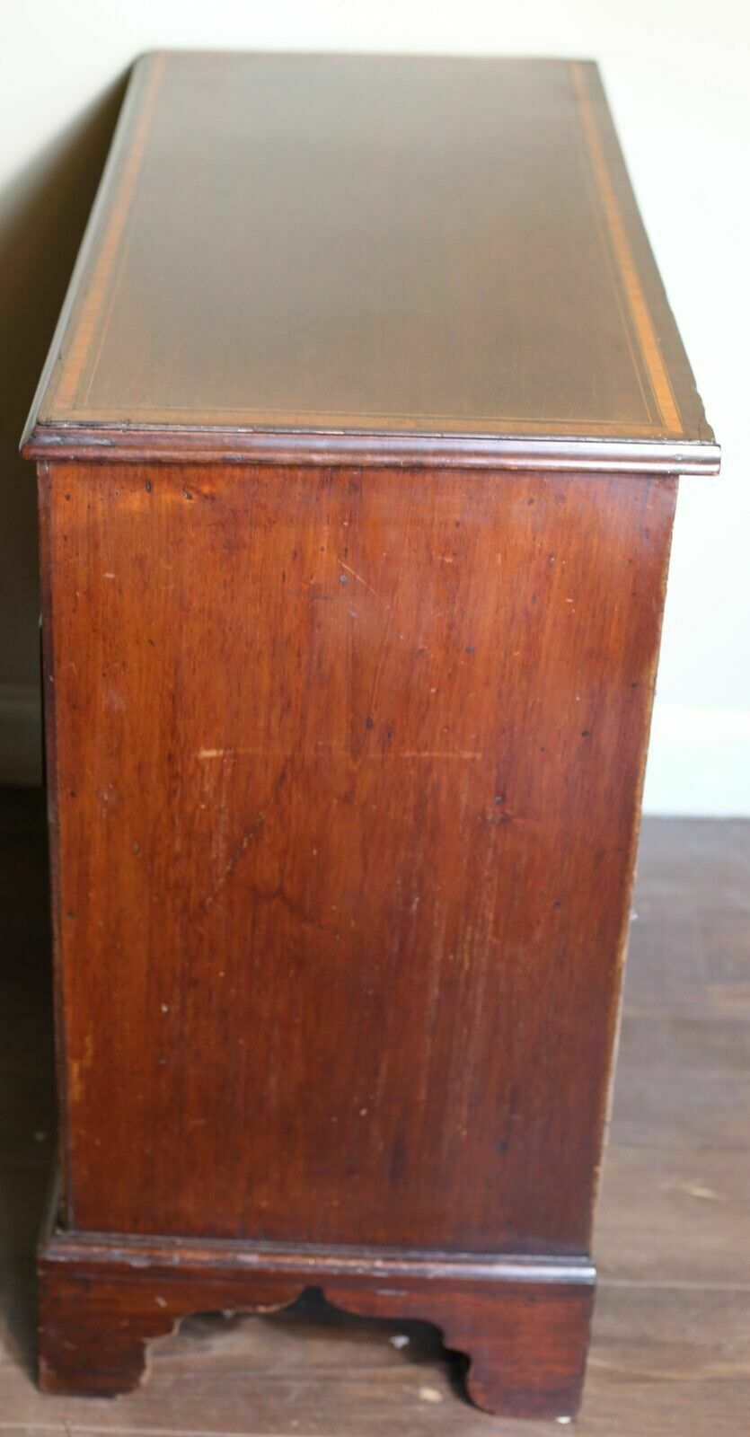 18th Century George III Mahogany Crossbanded Bachelors Chest Of Drawers photo 495.0