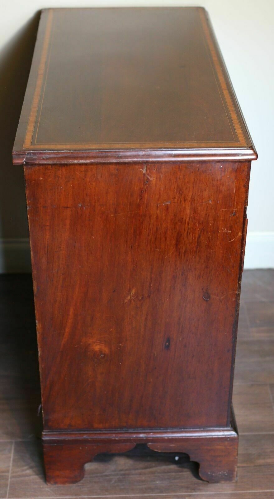 18th Century George III Mahogany Crossbanded Bachelors Chest Of Drawers photo vinterior