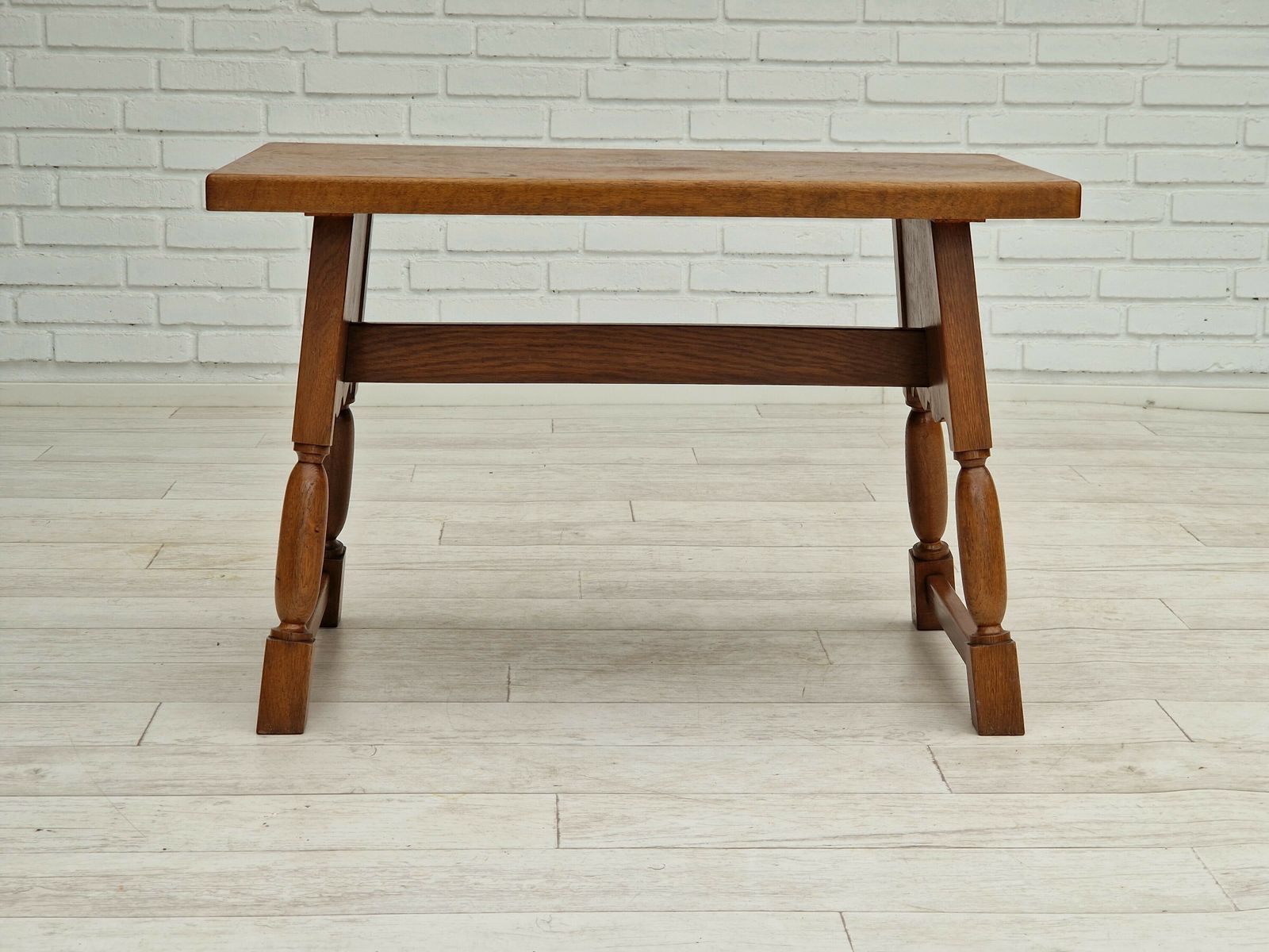 1950s, Danish Design, Oak Wood Coffee Table, Original Condition. photo 420.0