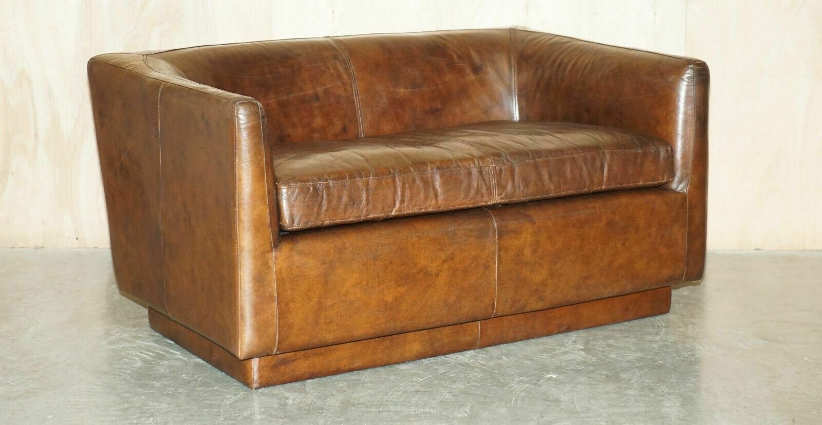 Timothy Oulton Vintage Aged Brown Heritage 134cm Wide Sofa Stunning Patina