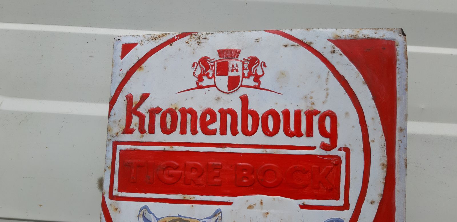 157.48 Plate Tole Pub Kronenbourg, 1970s photo