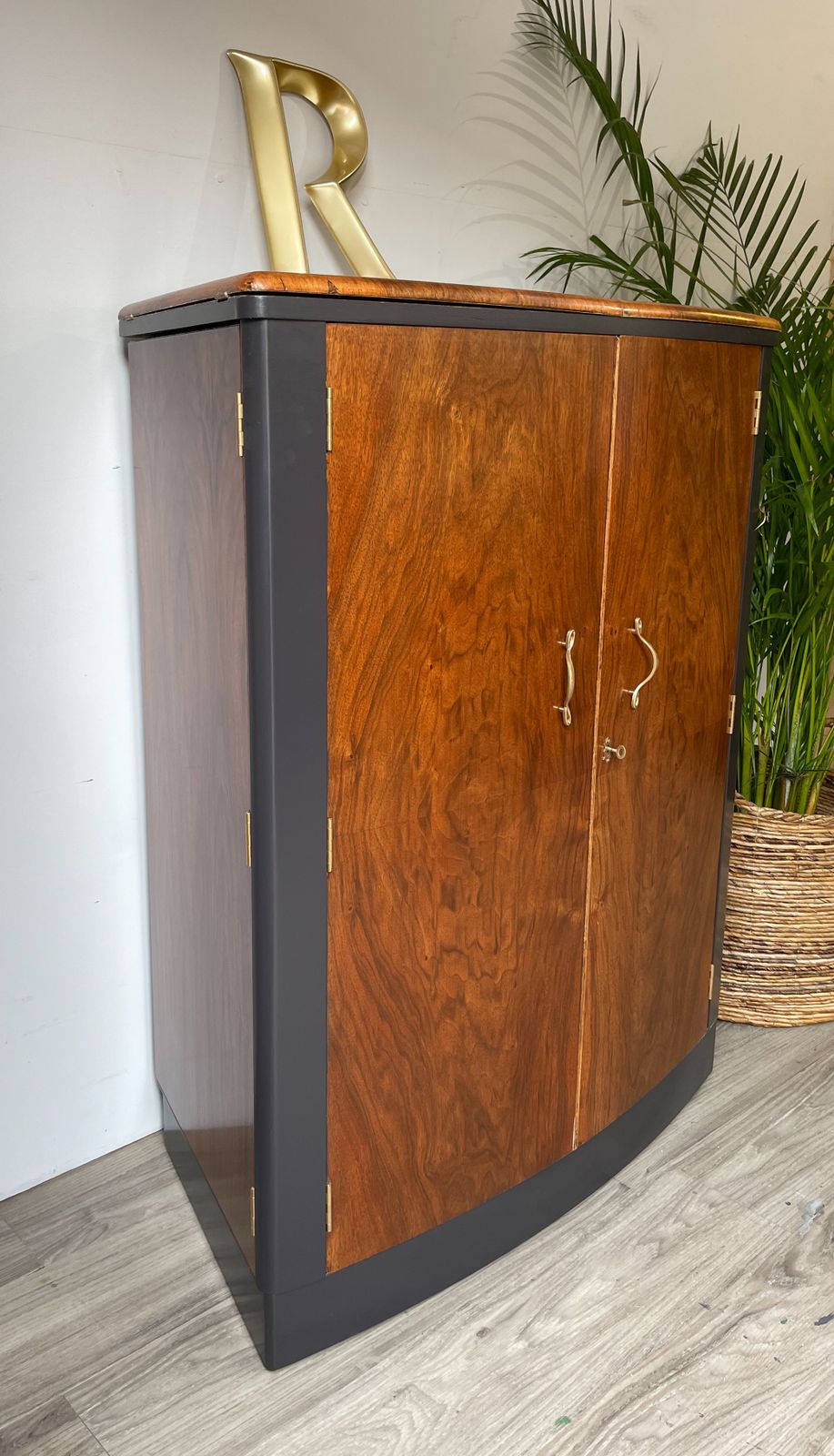 photo for sale Metamorphic Drinks Bar By Turnidge Of London Refurbished