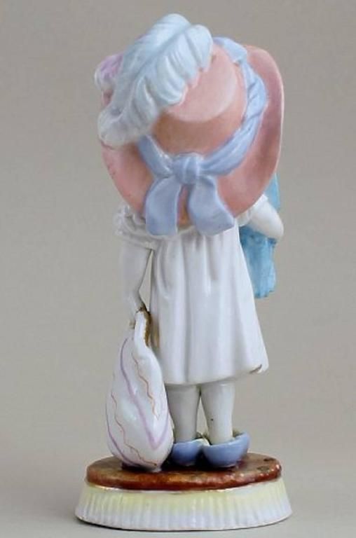 Milan, G. Richardi, Girl With Hat, Bag, Umbrella In Porcelain photo vinterior