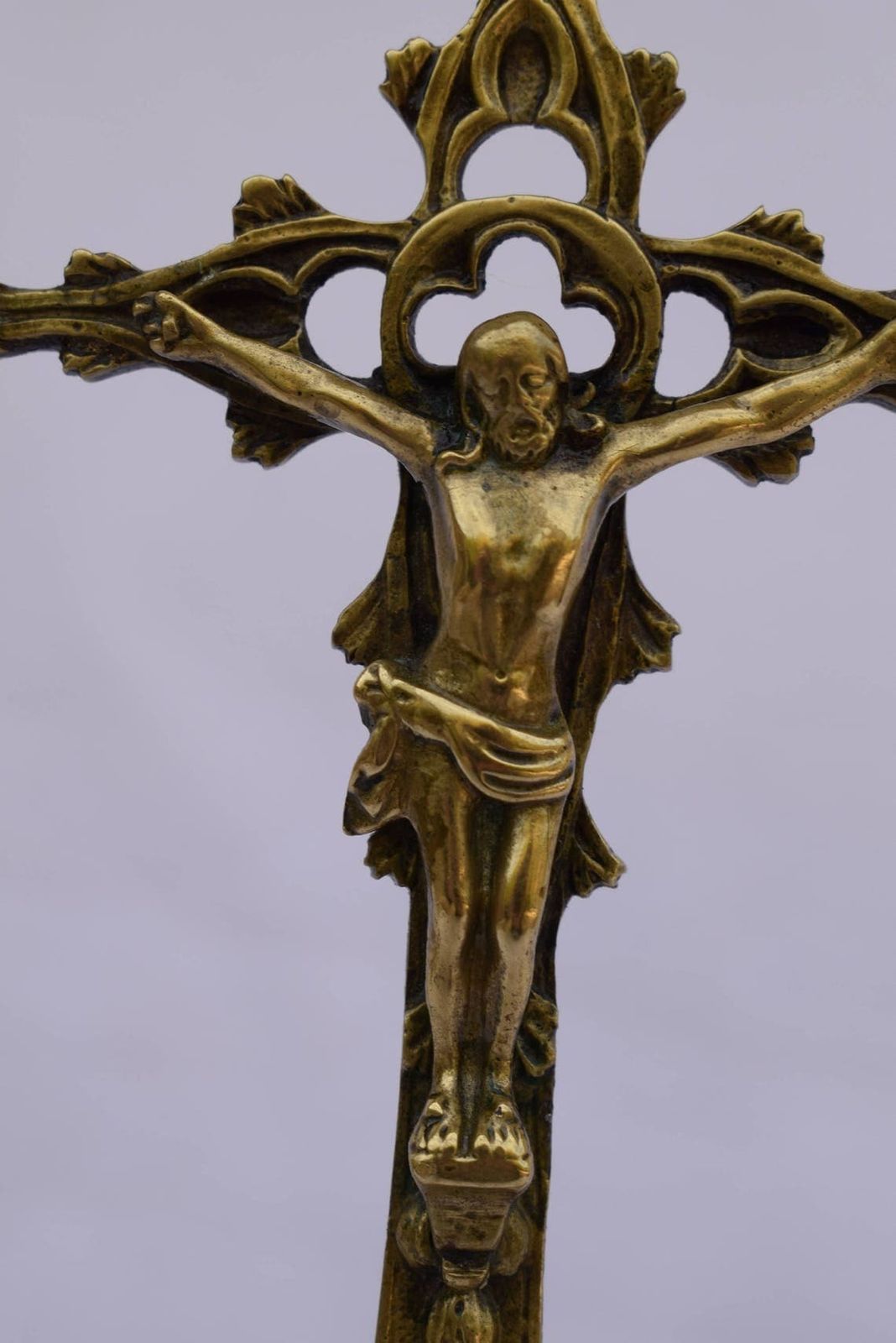 photo furniture Standing Crucifix Calvary Brass And Glass Altar Cross Church